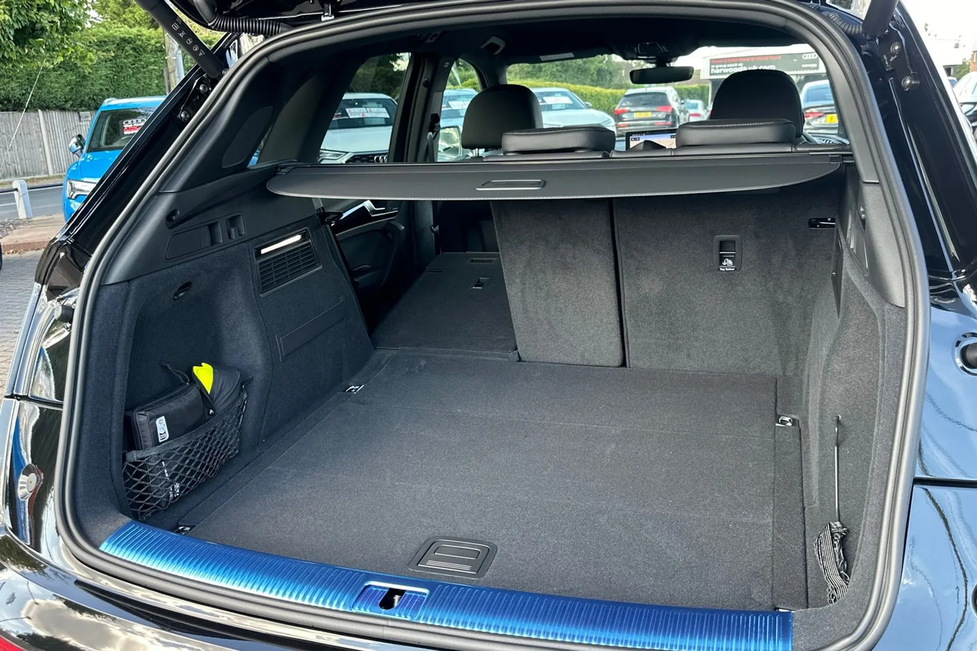 Audi Q5 thumbnail image number 31