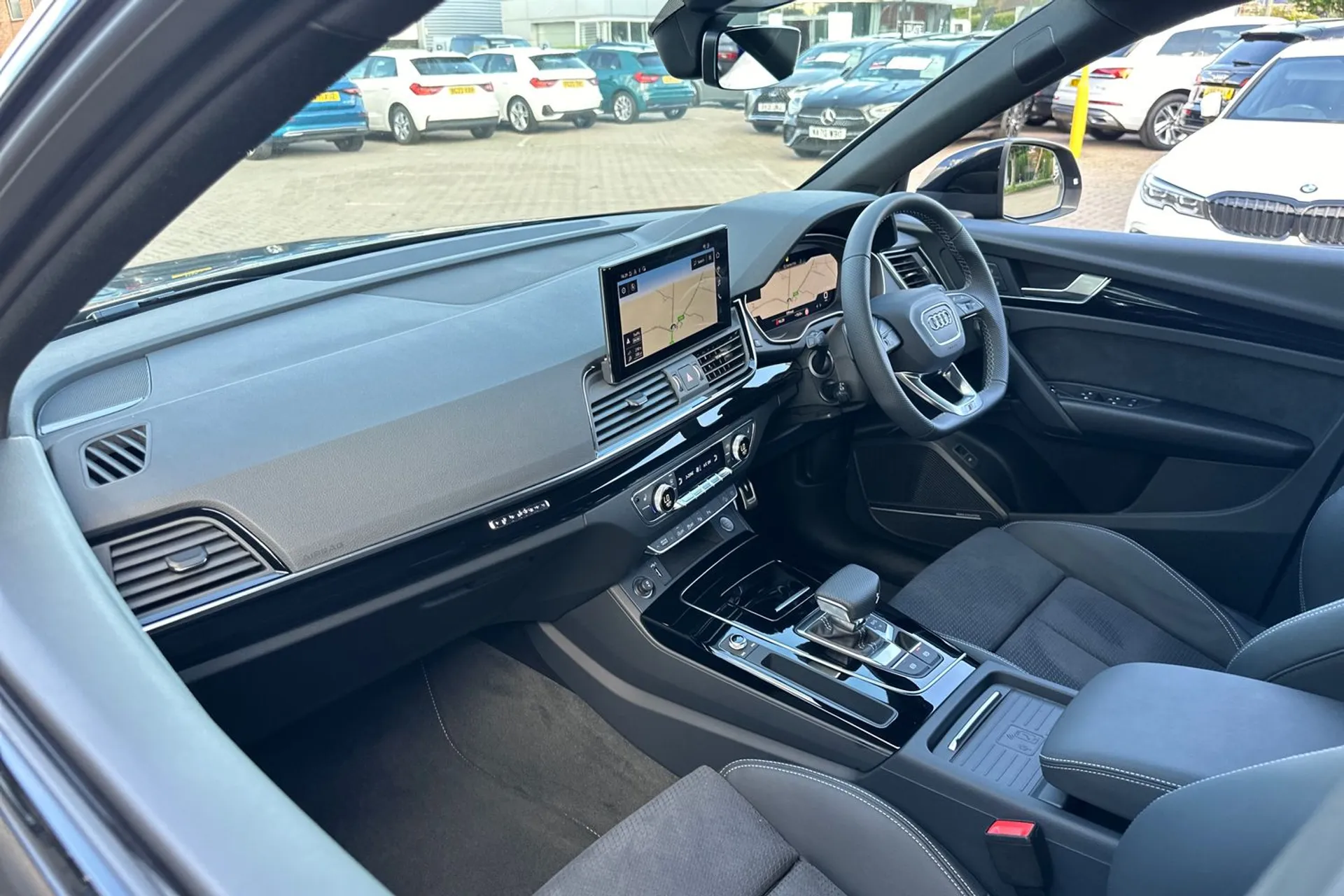Audi Q5 thumbnail image number 37