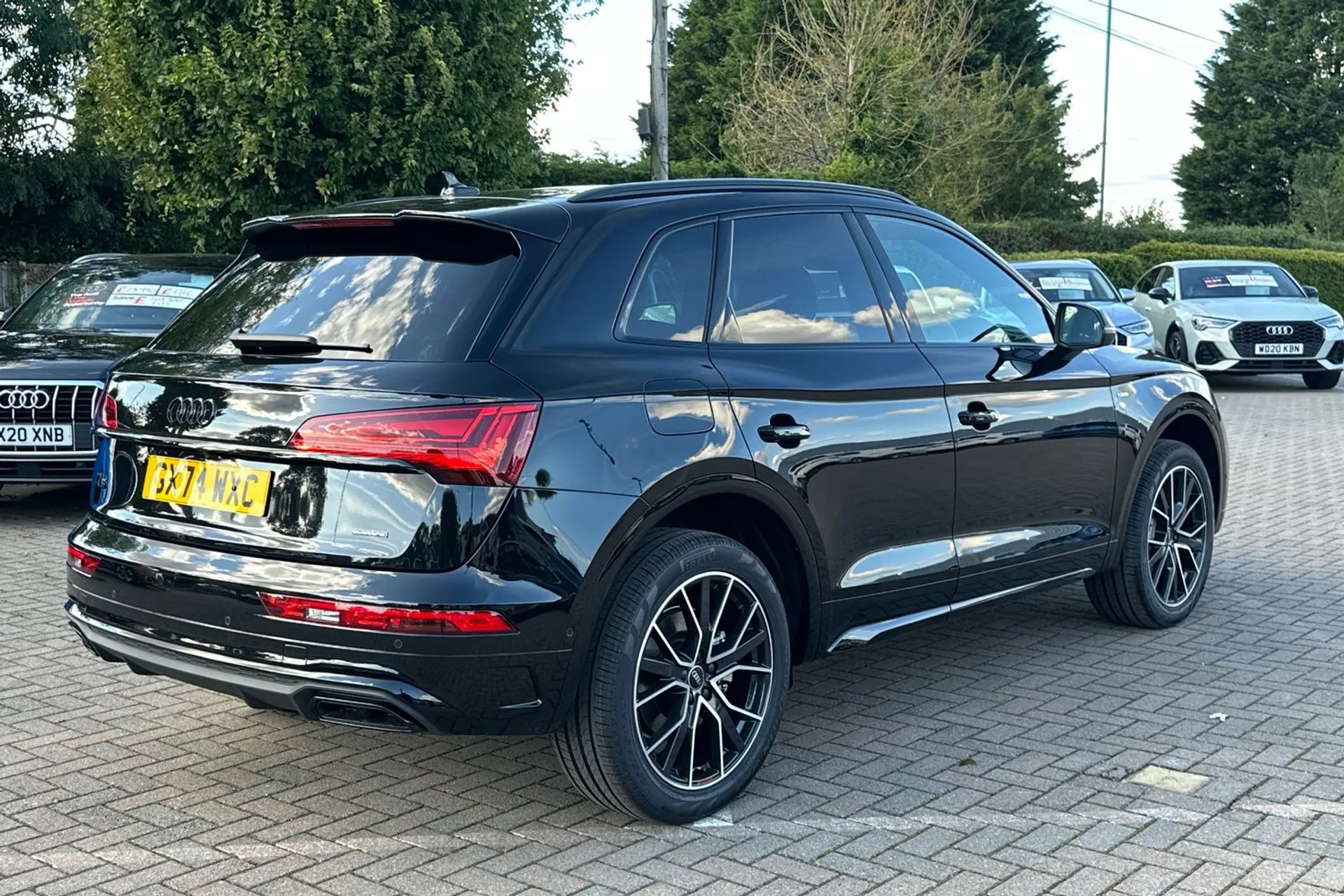 Audi Q5 thumbnail image number 4