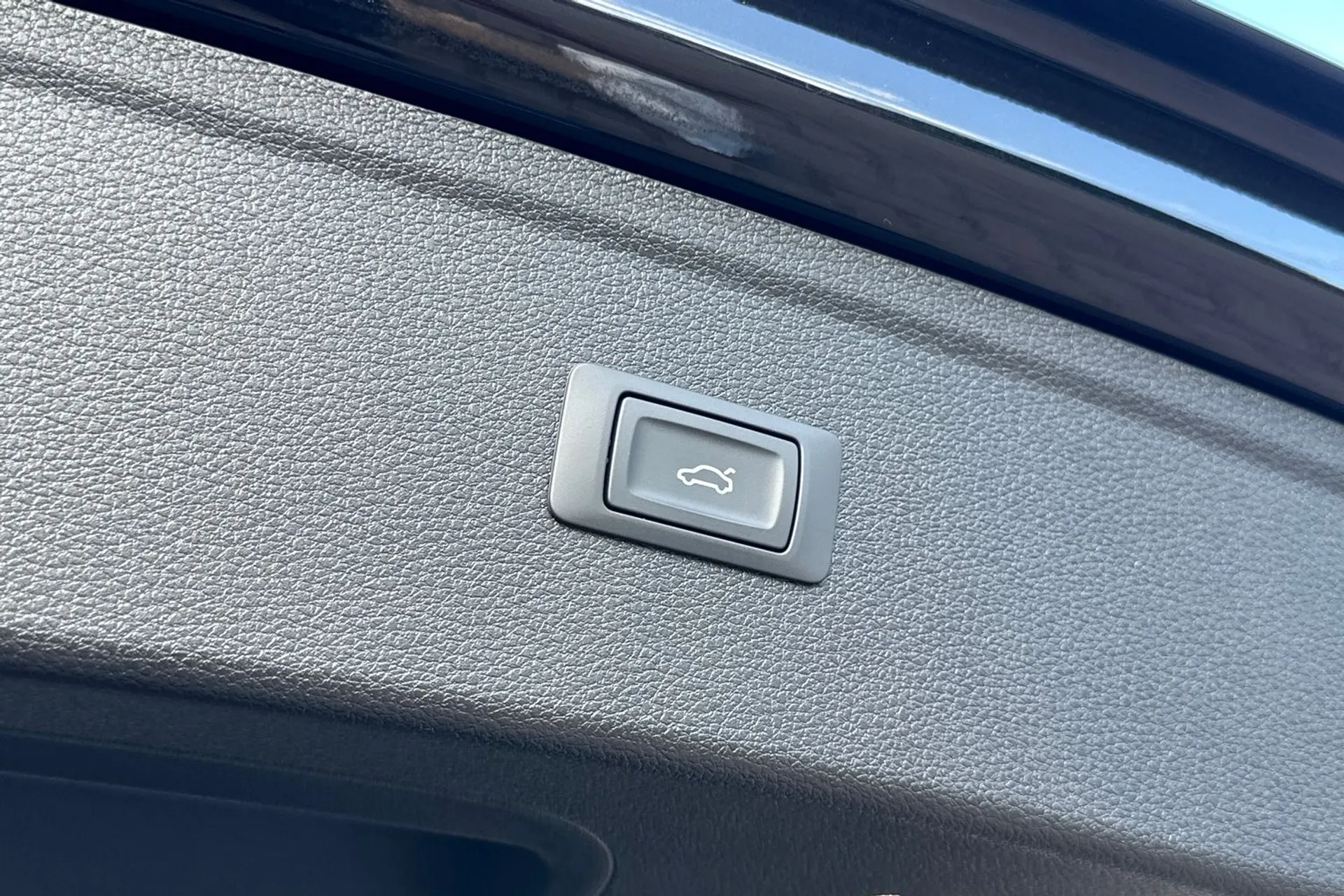 Audi Q5 thumbnail image number 20