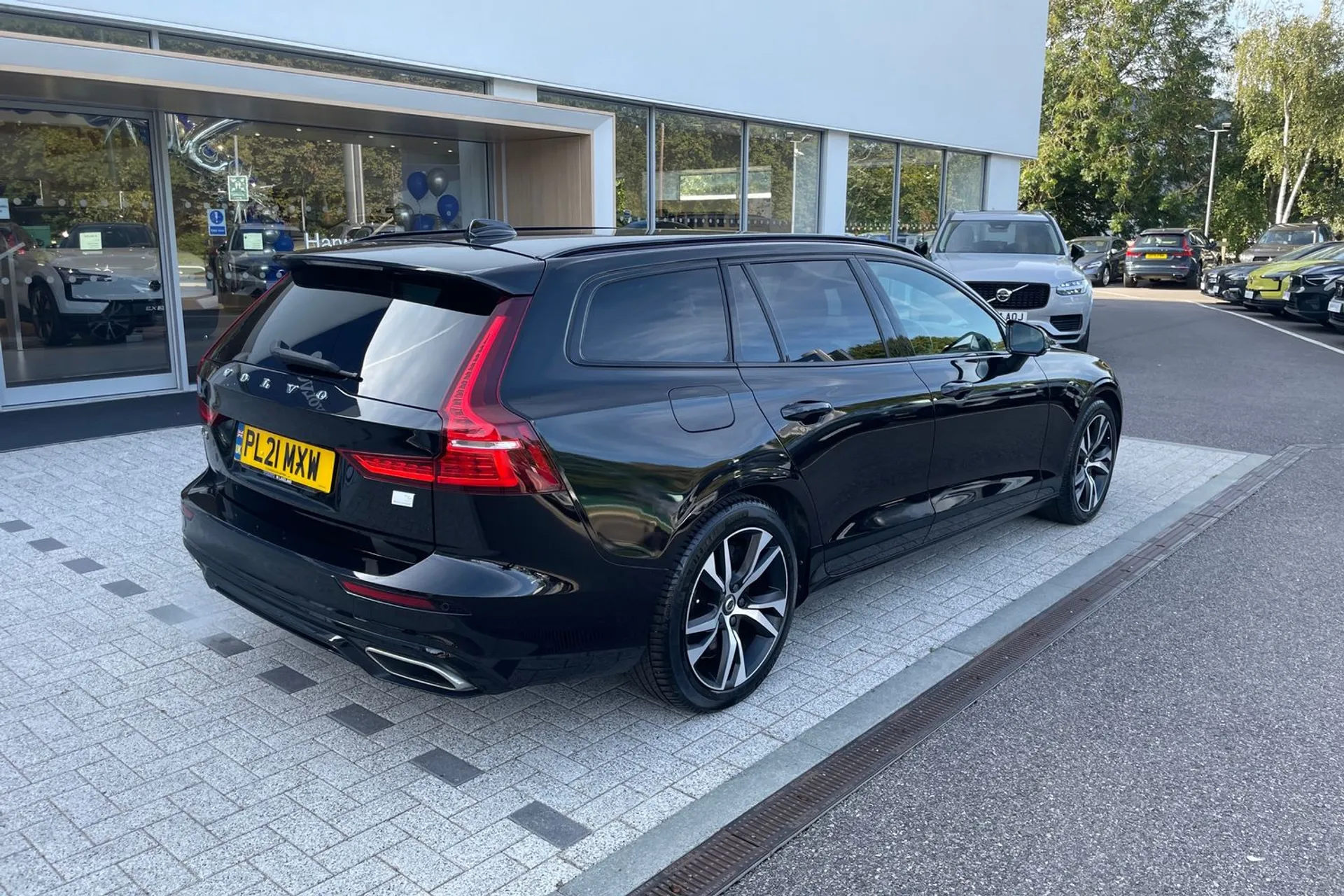 Volvo V60 thumbnail image number 7