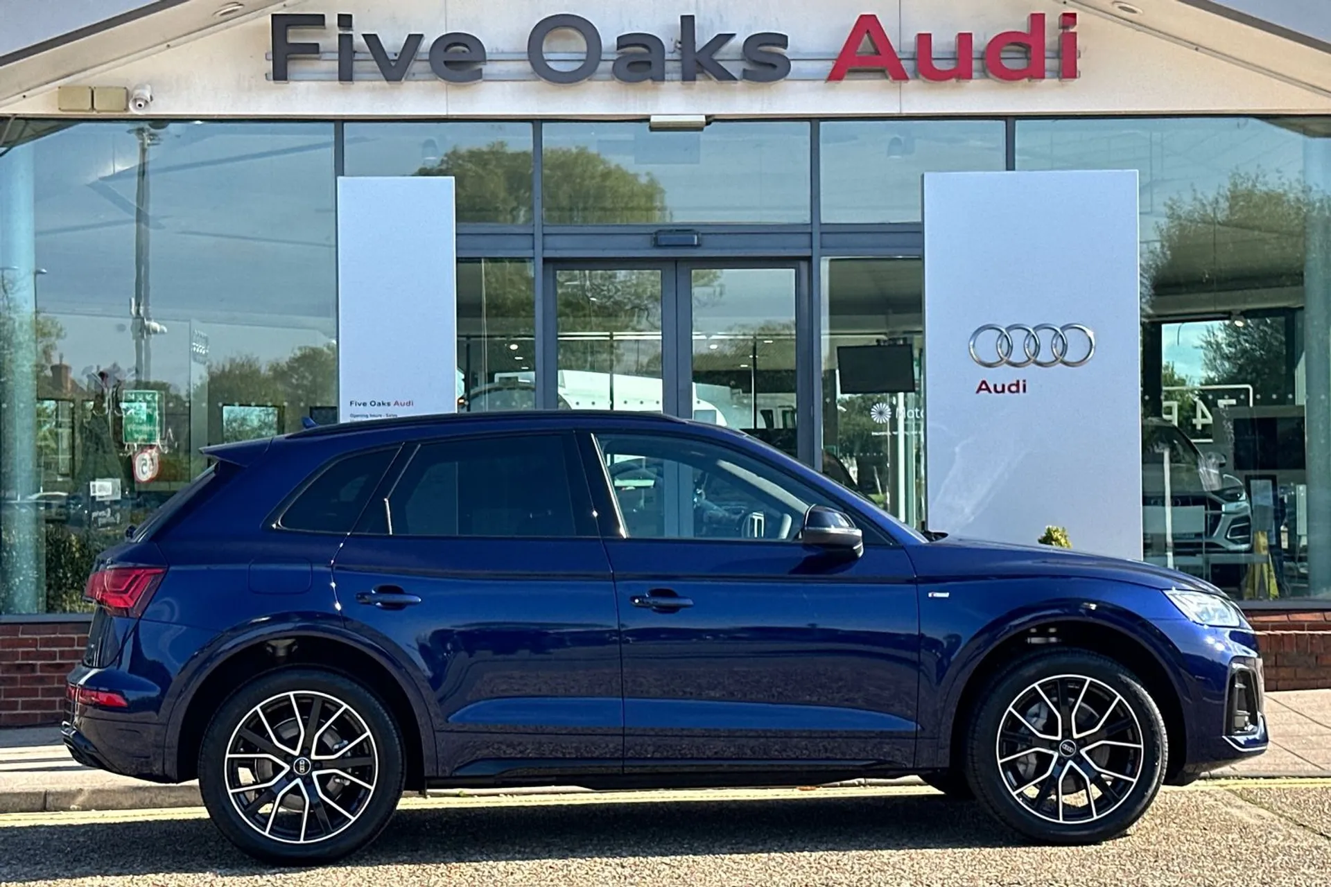 Audi Q5 thumbnail image number 2