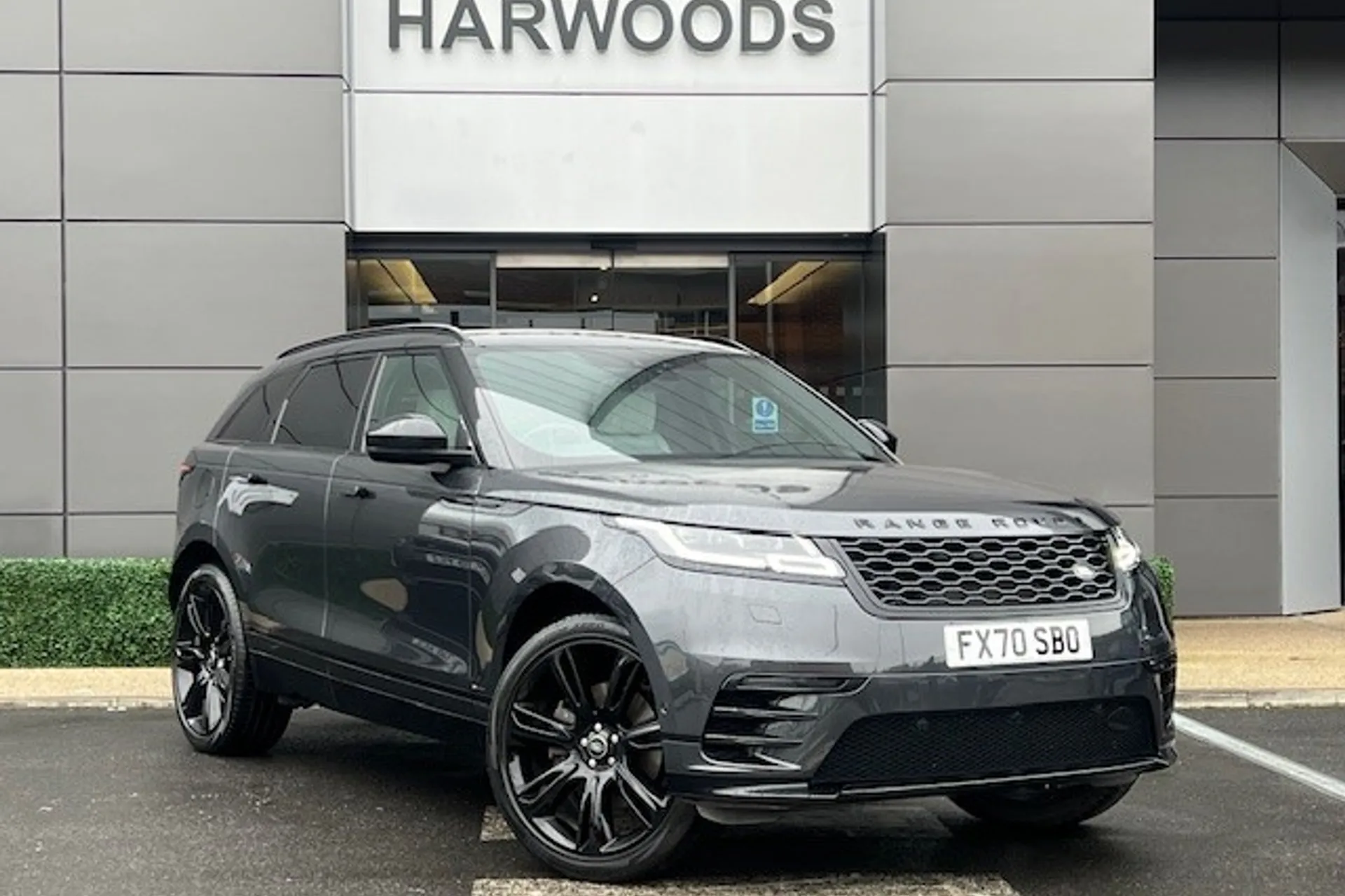 LAND ROVER RANGE ROVER VELAR focused image