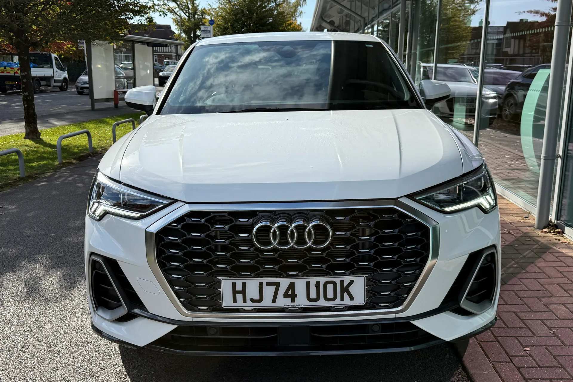 Audi Q3 thumbnail image number 45