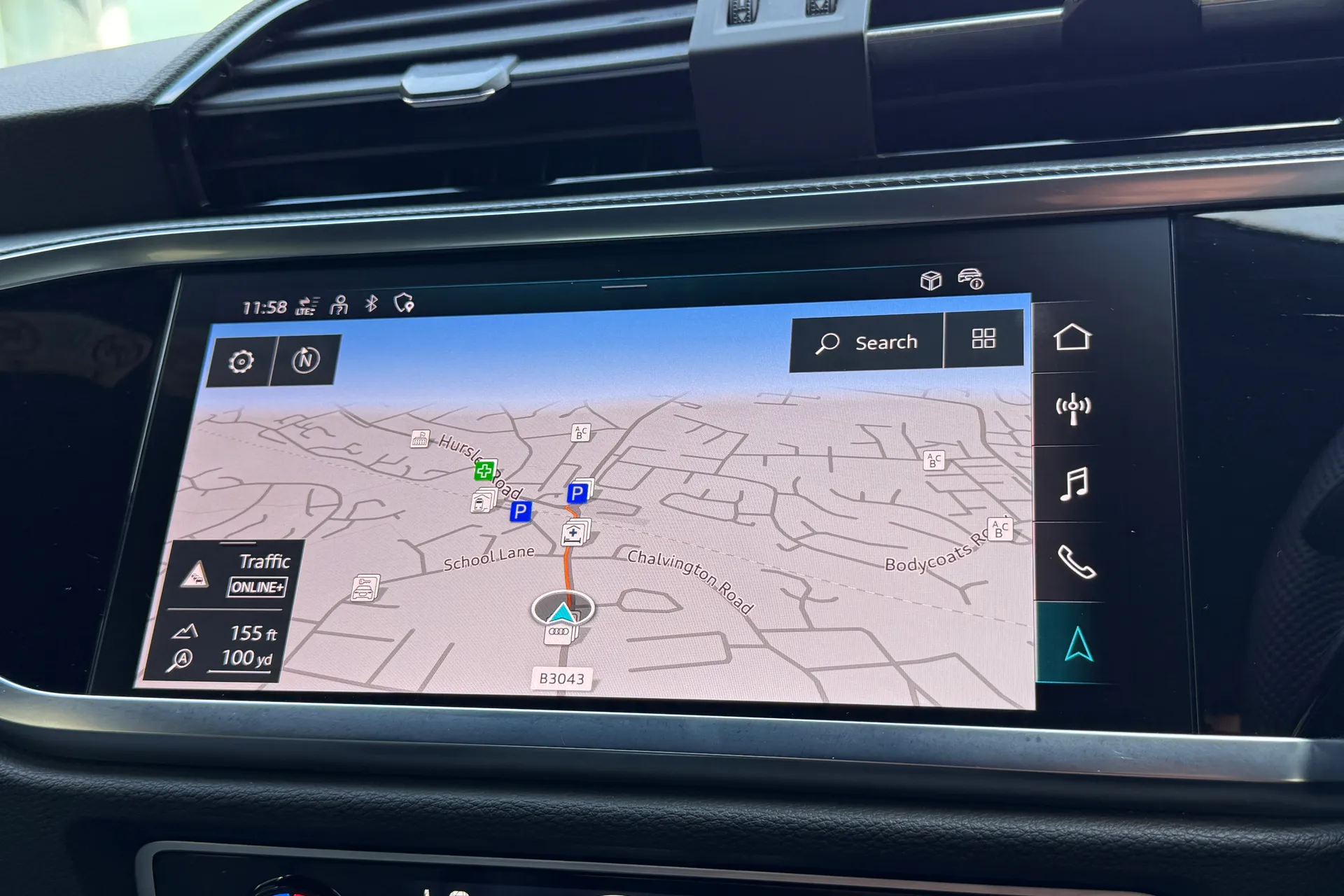 Audi Q3 thumbnail image number 21