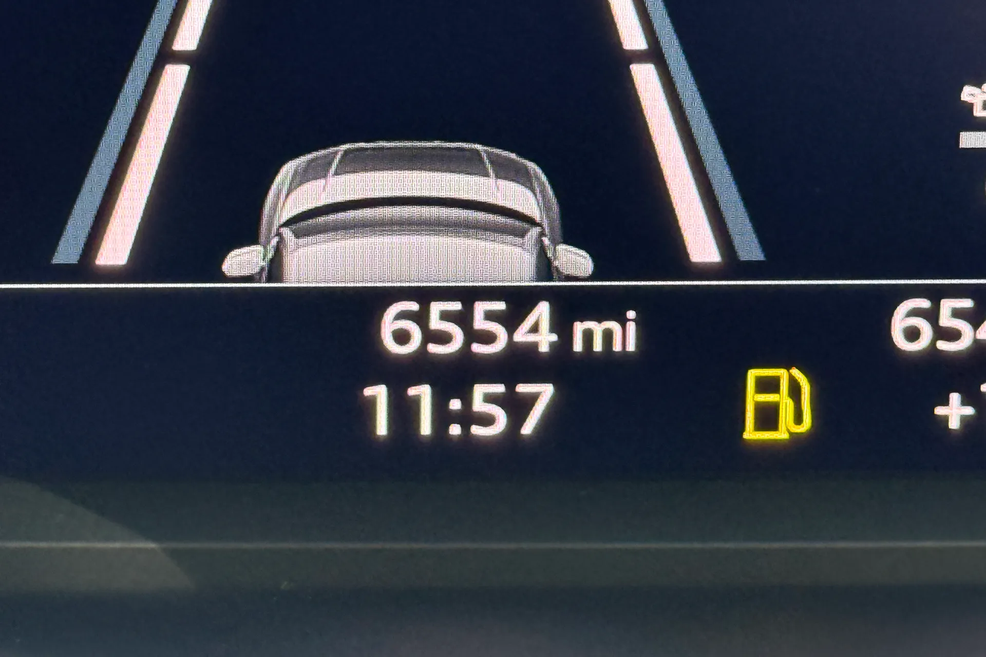 Audi Q3 thumbnail image number 15