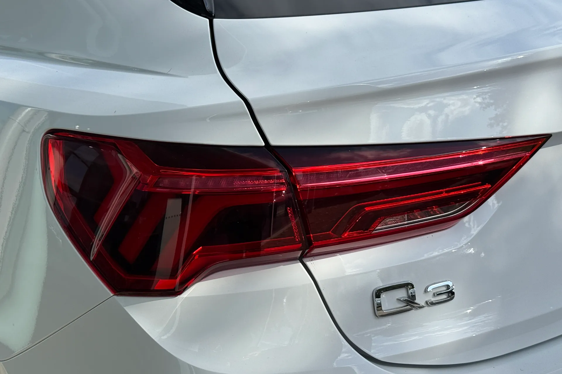 Audi Q3 thumbnail image number 56