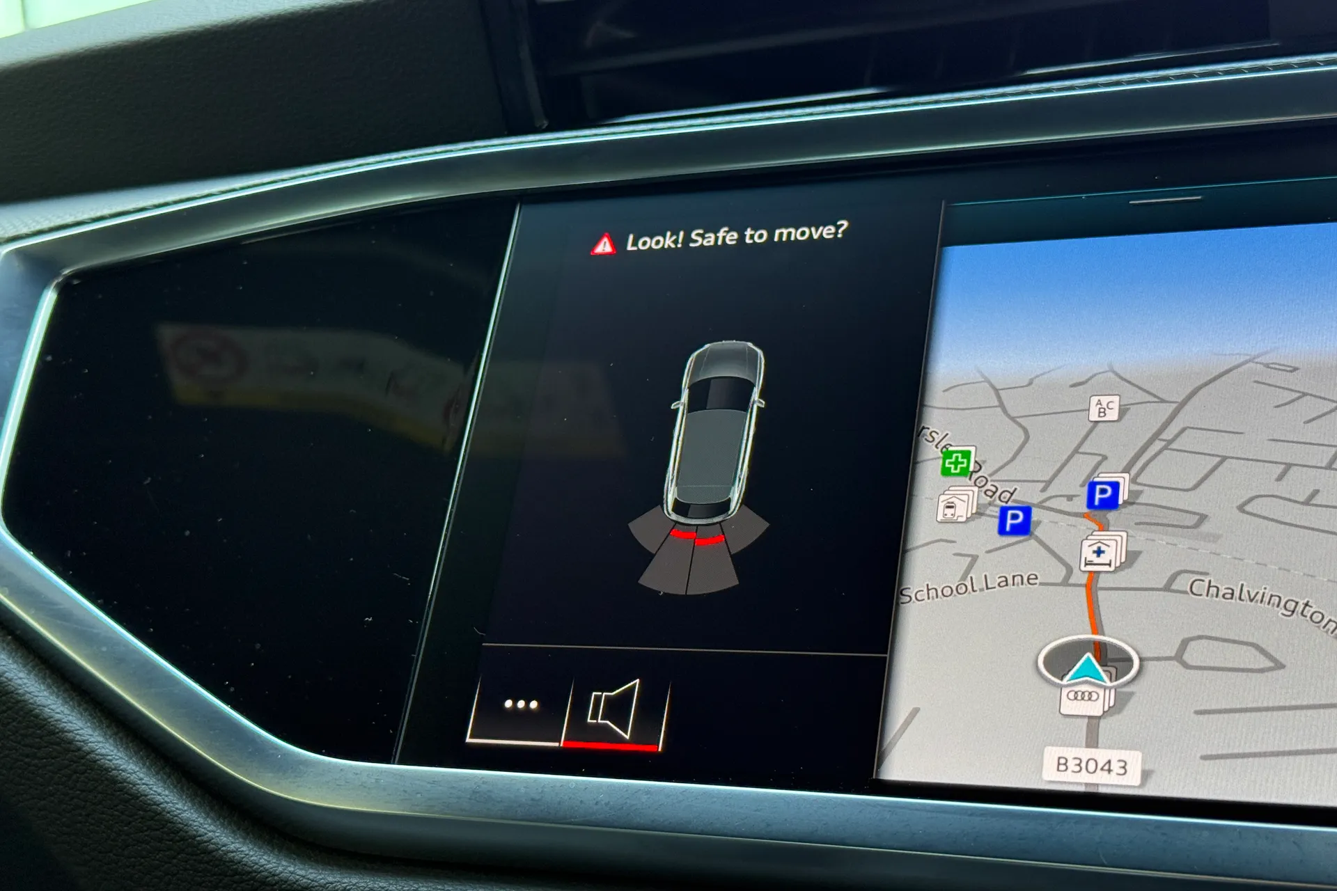 Audi Q3 thumbnail image number 22