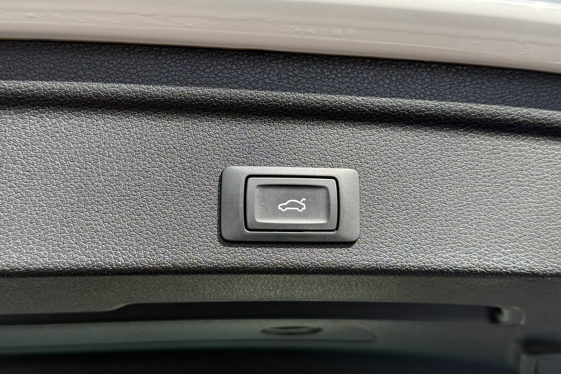 Audi Q3 thumbnail image number 58