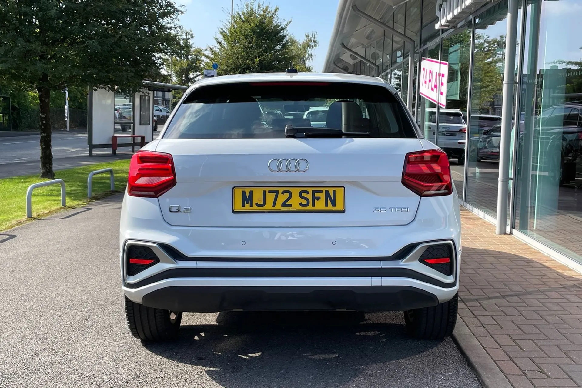 Audi Q2 thumbnail image number 7