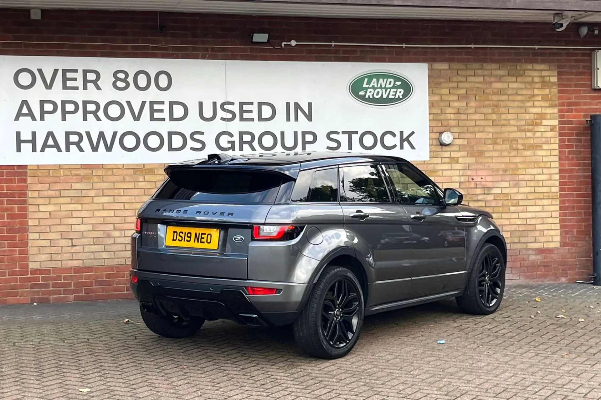 LAND ROVER RANGE ROVER EVOQUE thumbnail image number 6