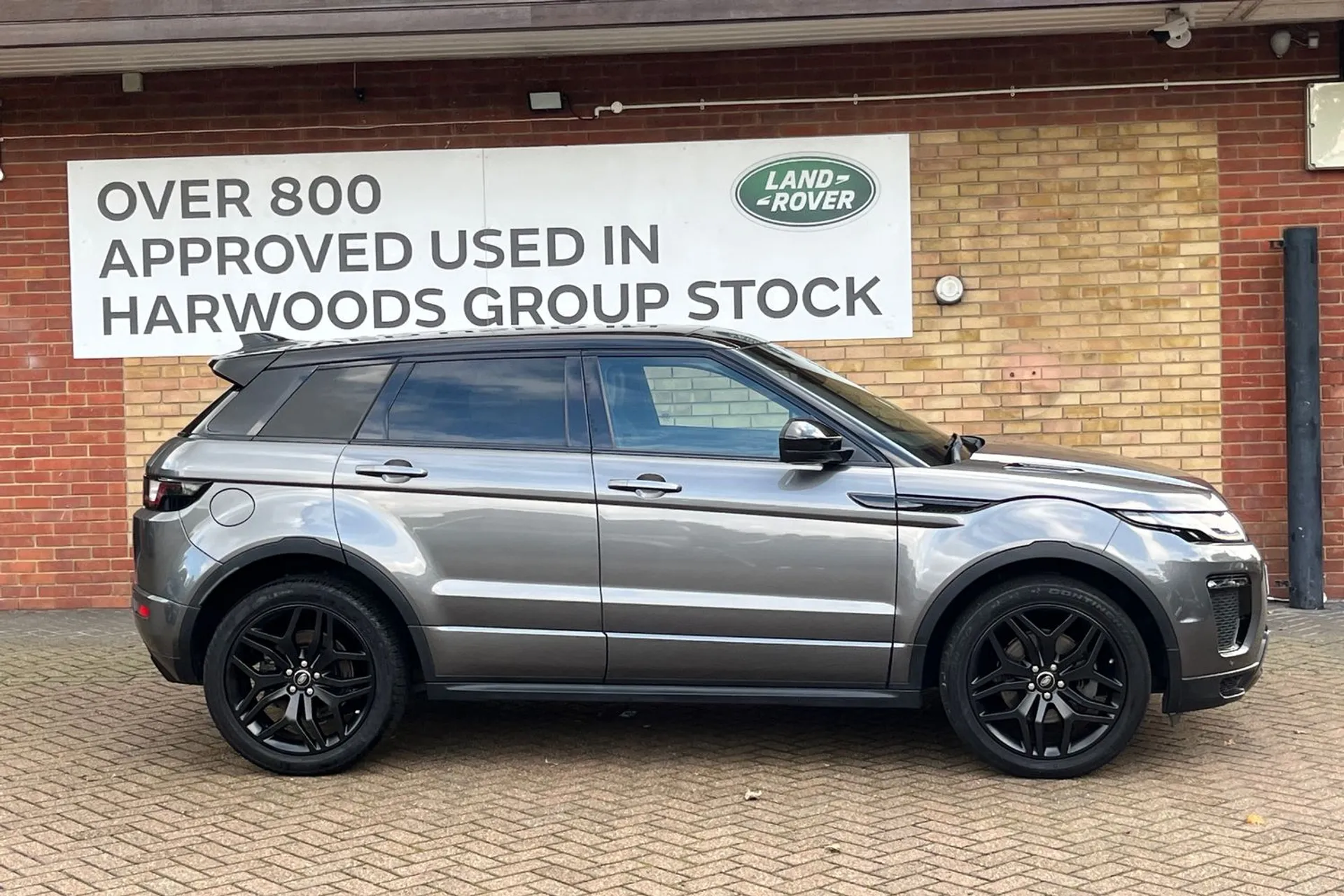 LAND ROVER RANGE ROVER EVOQUE thumbnail image number 2