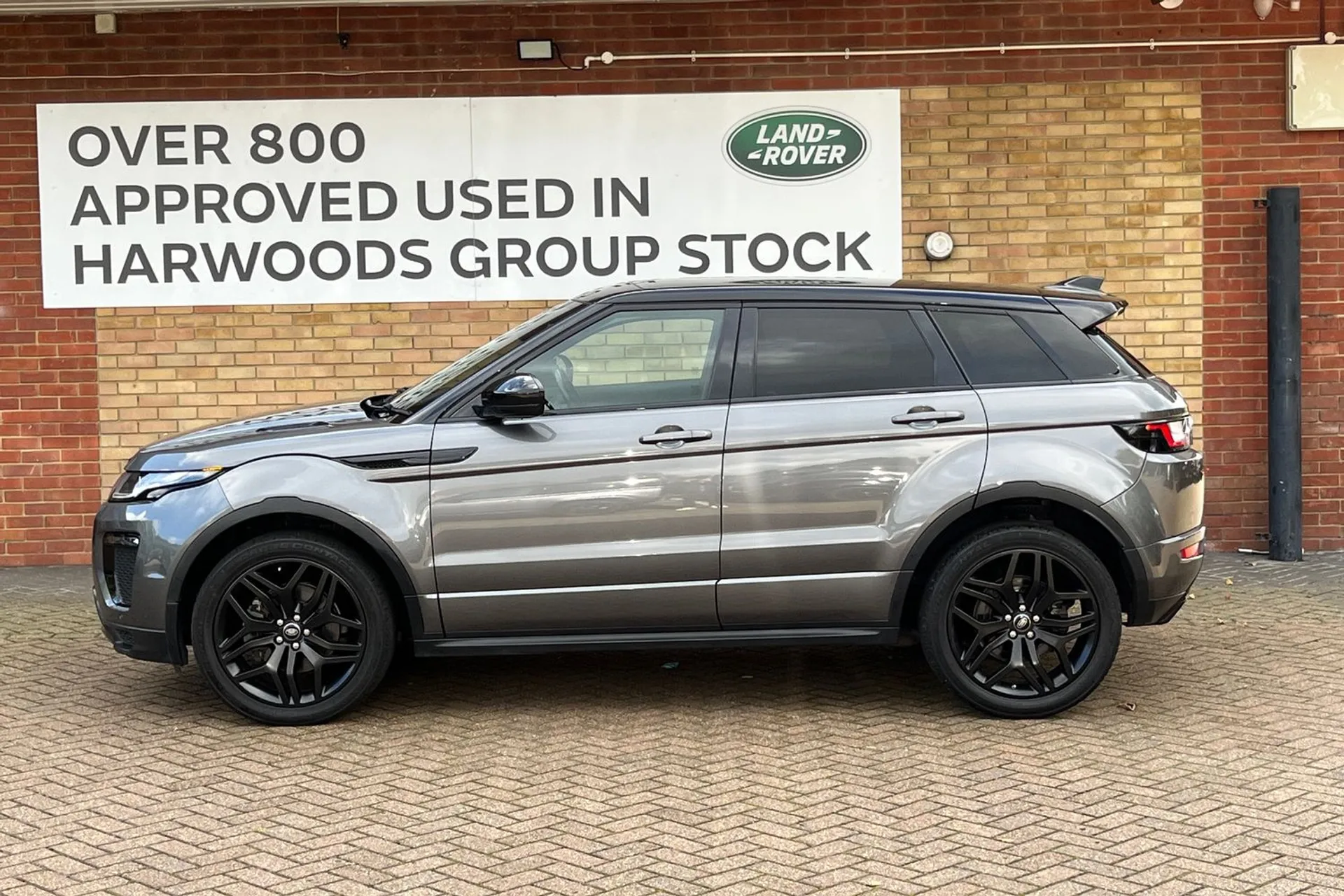 LAND ROVER RANGE ROVER EVOQUE thumbnail image number 21