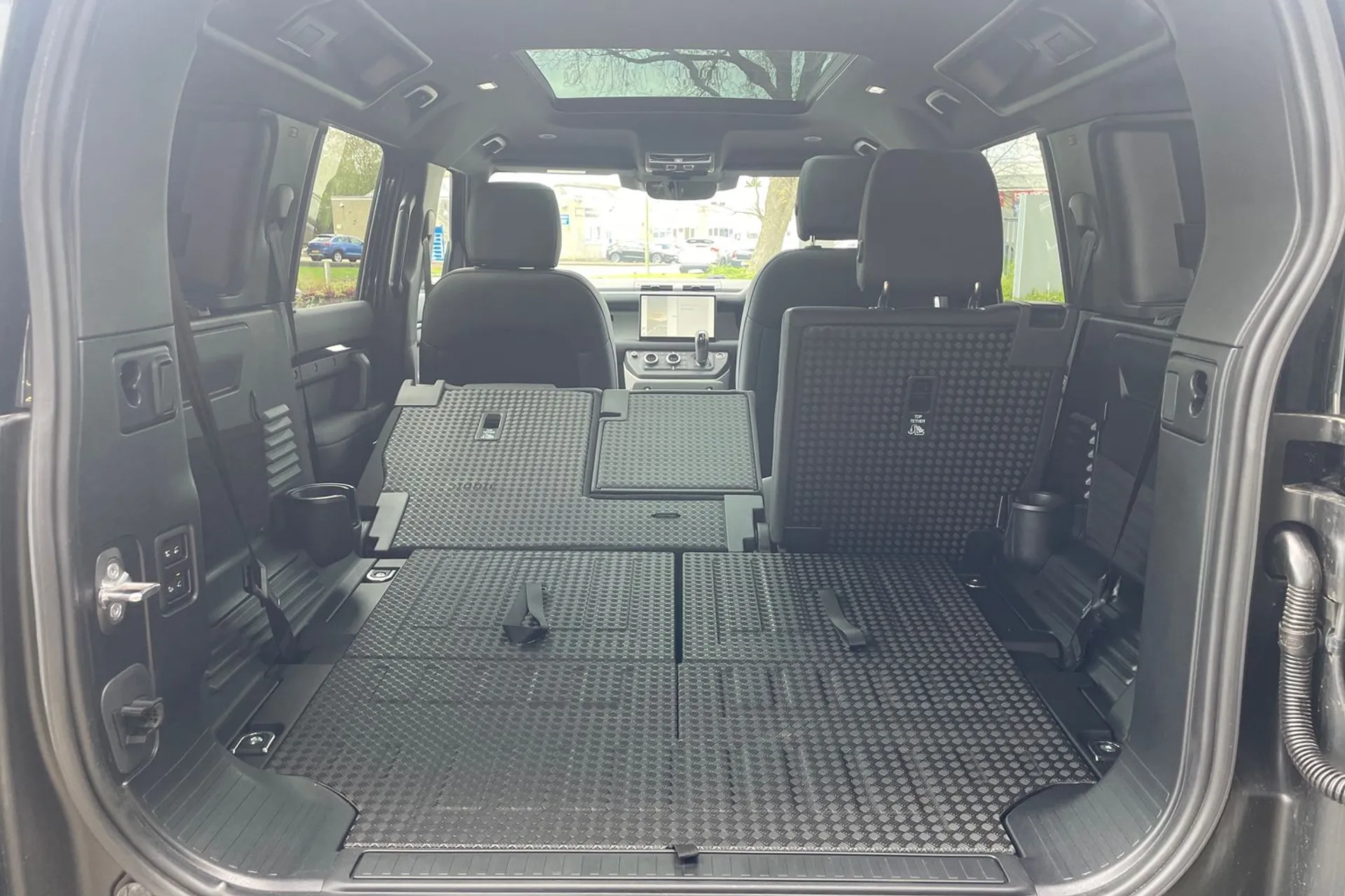 LAND ROVER DEFENDER thumbnail image number 44