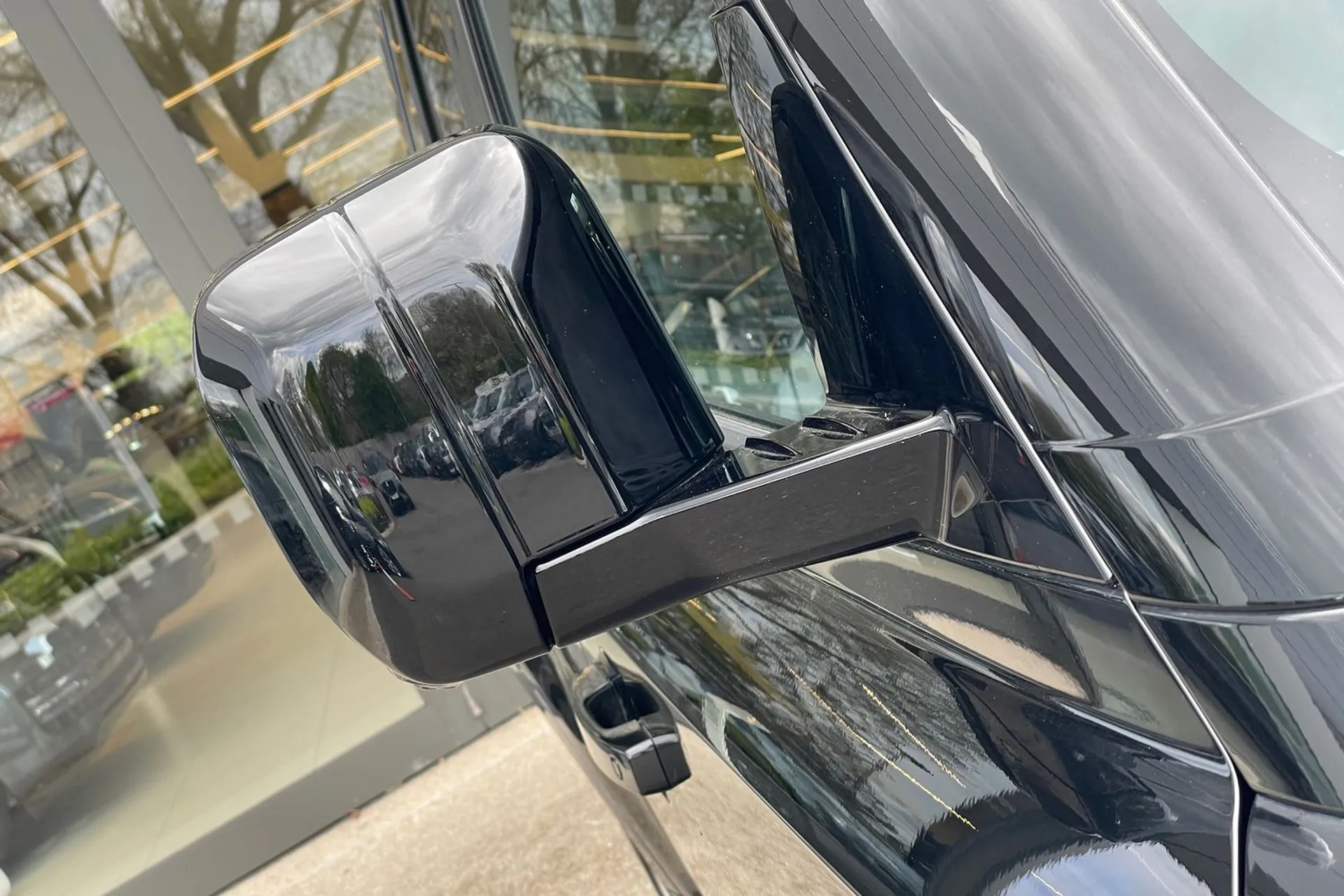 LAND ROVER DEFENDER thumbnail image number 60
