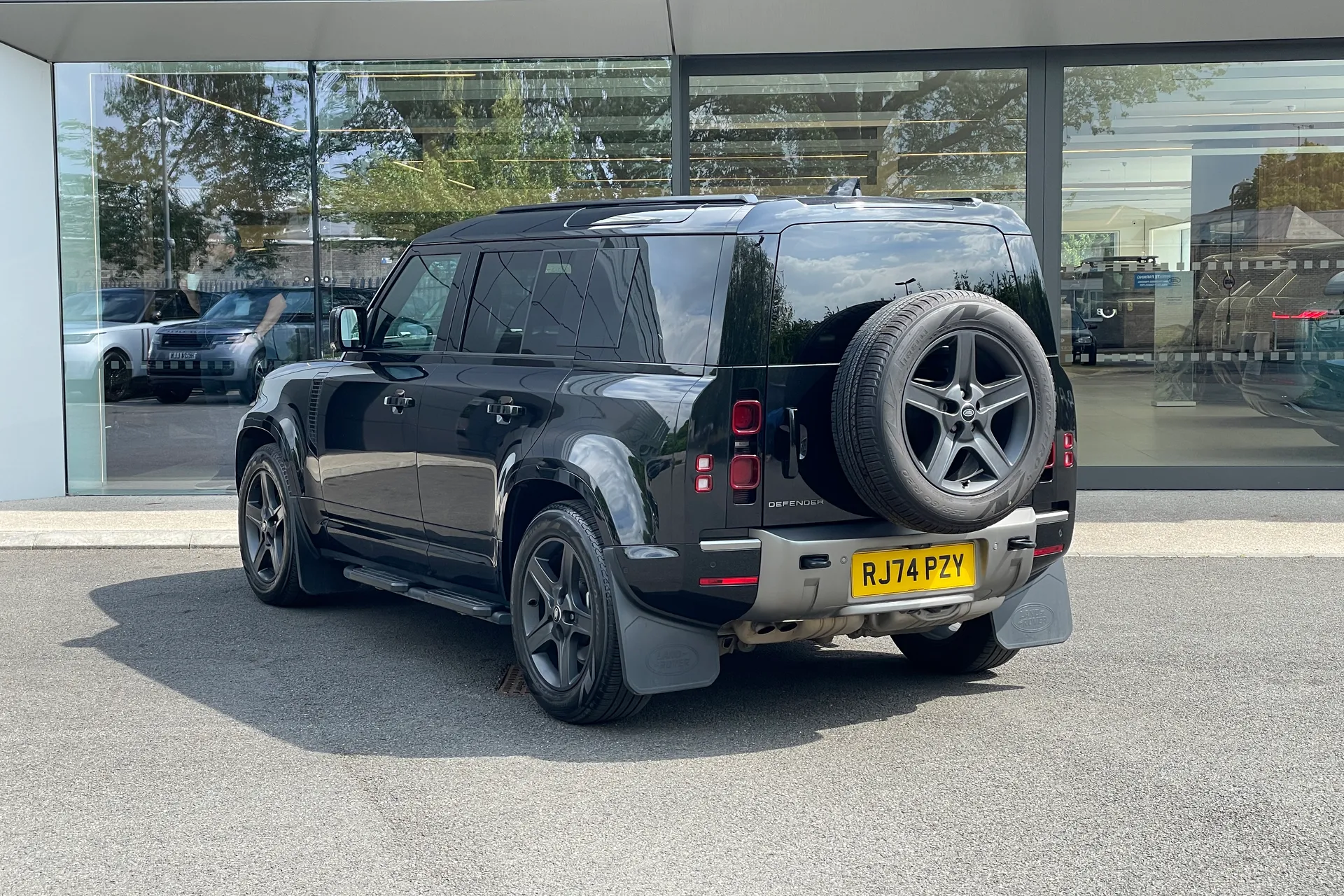 LAND ROVER DEFENDER thumbnail image number 62