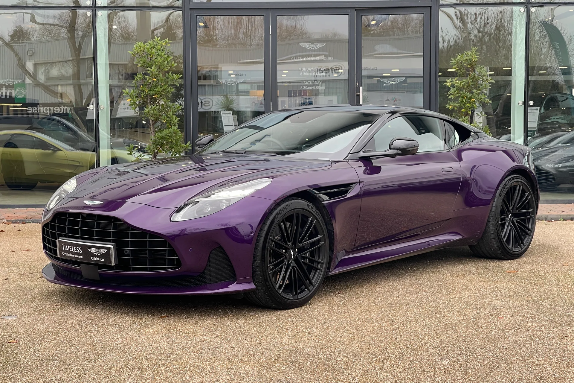 Aston Martin DB12 thumbnail image number 19