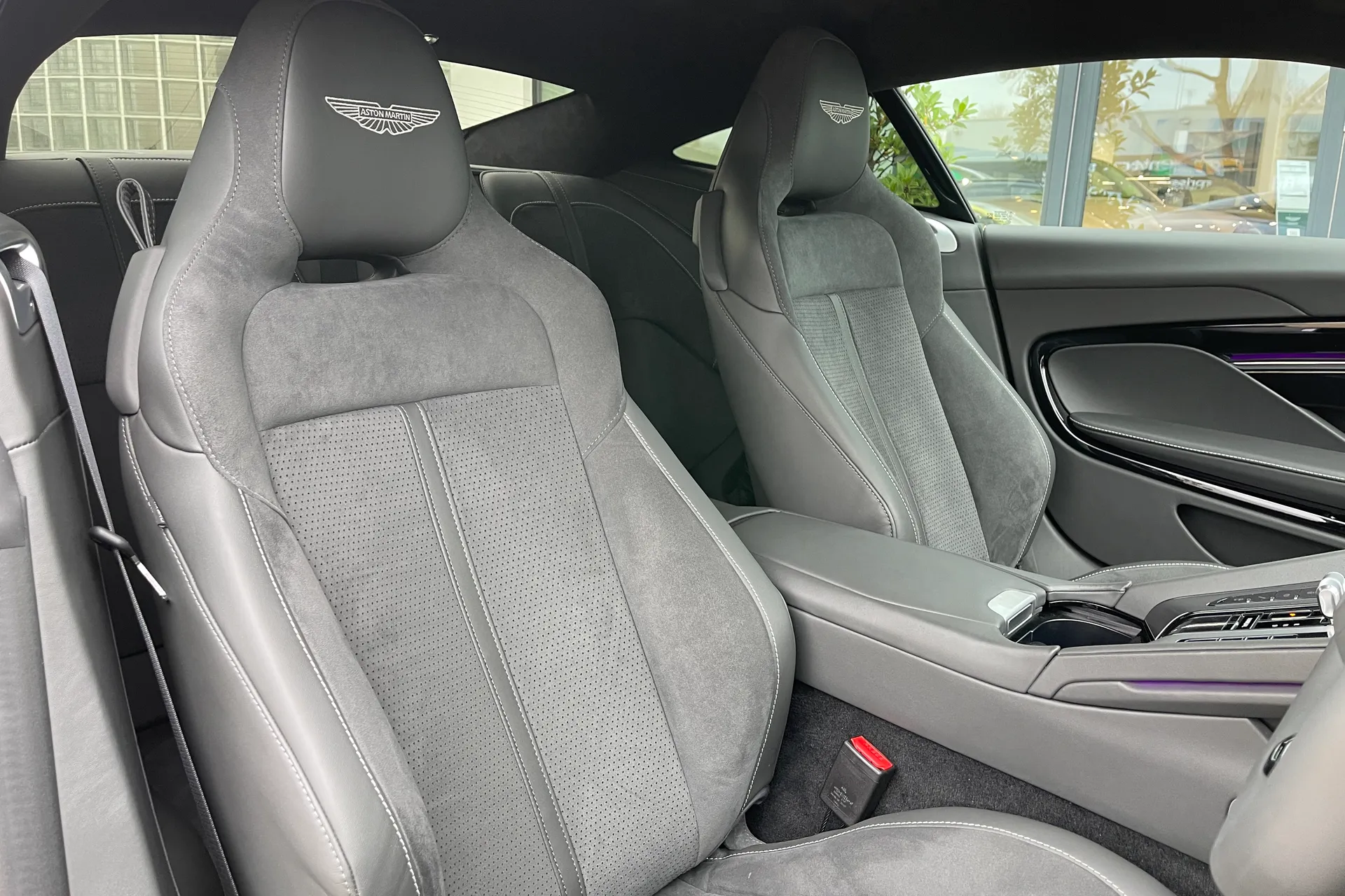 Aston Martin DB12 thumbnail image number 12