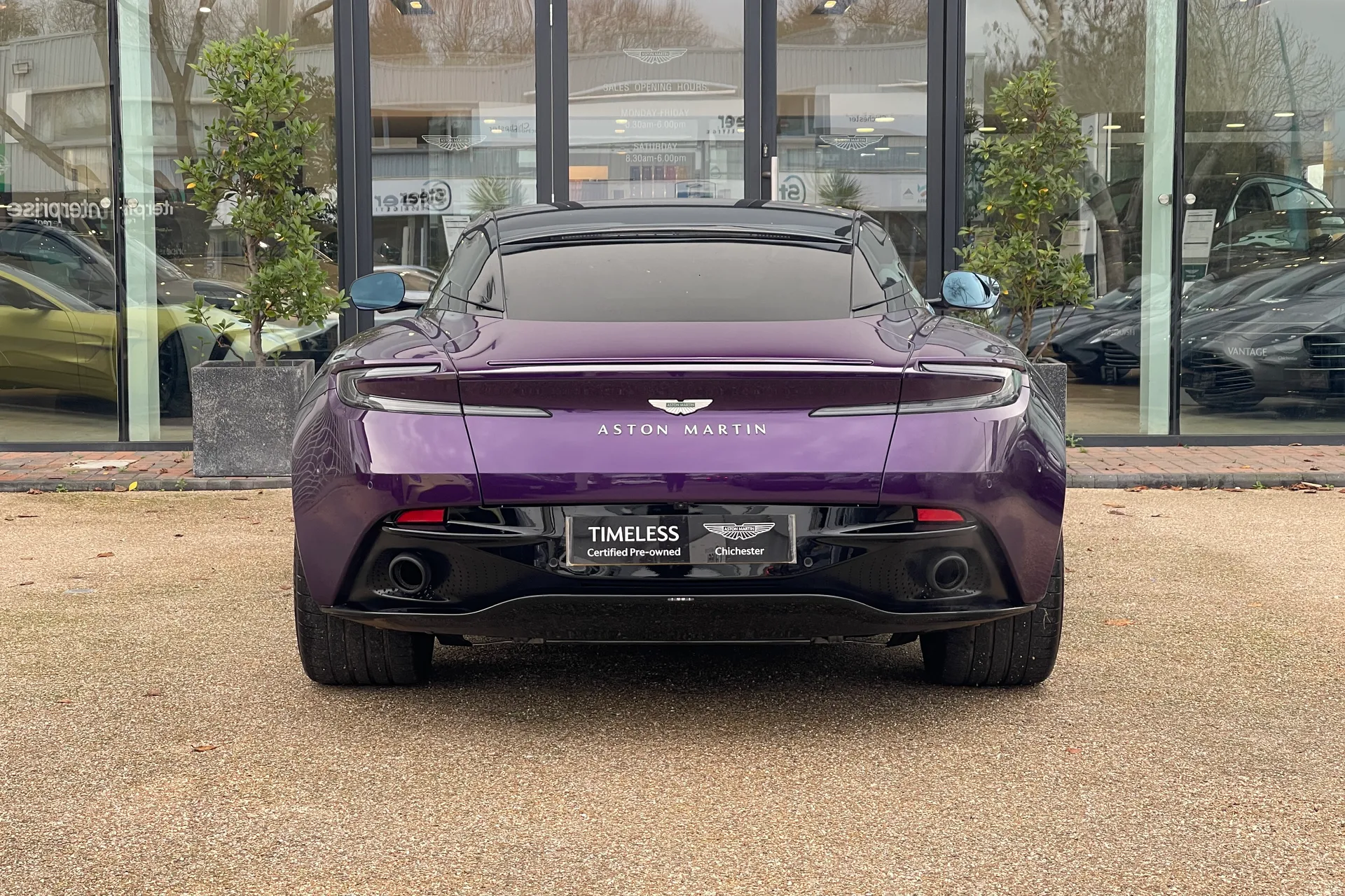 Aston Martin DB12 thumbnail image number 22