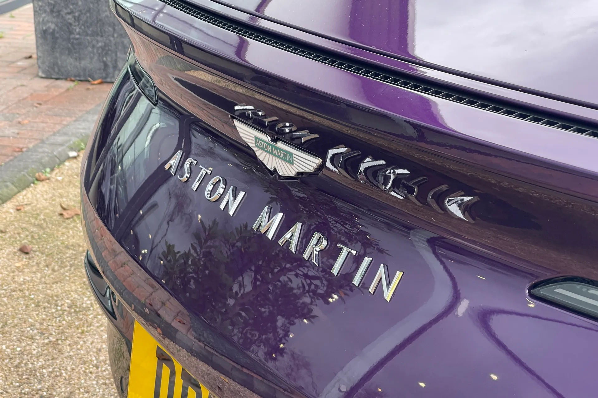 Aston Martin DB12 thumbnail image number 8