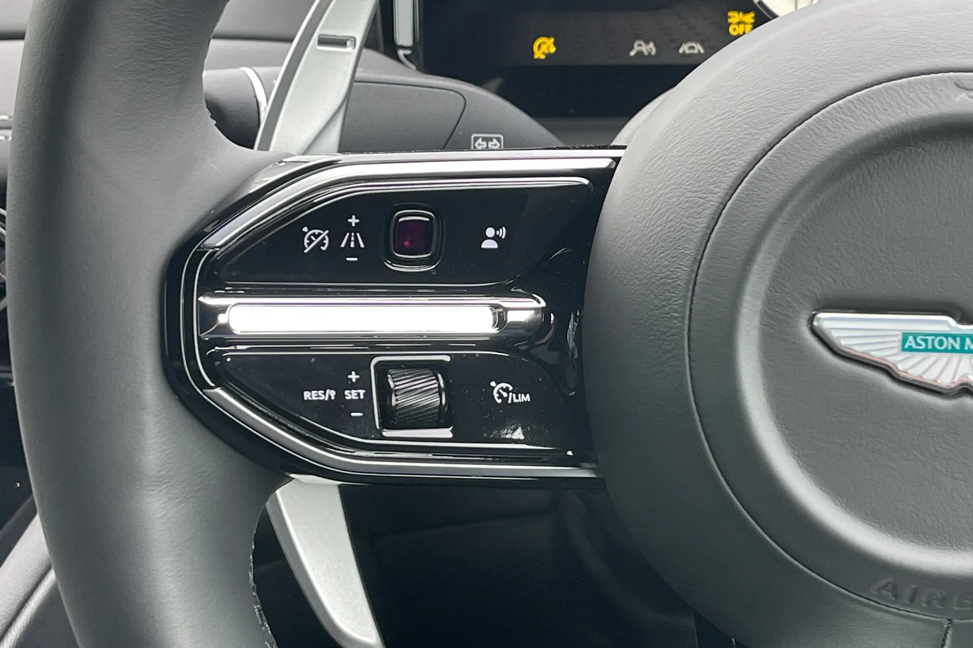 Aston Martin DB12 thumbnail image number 26