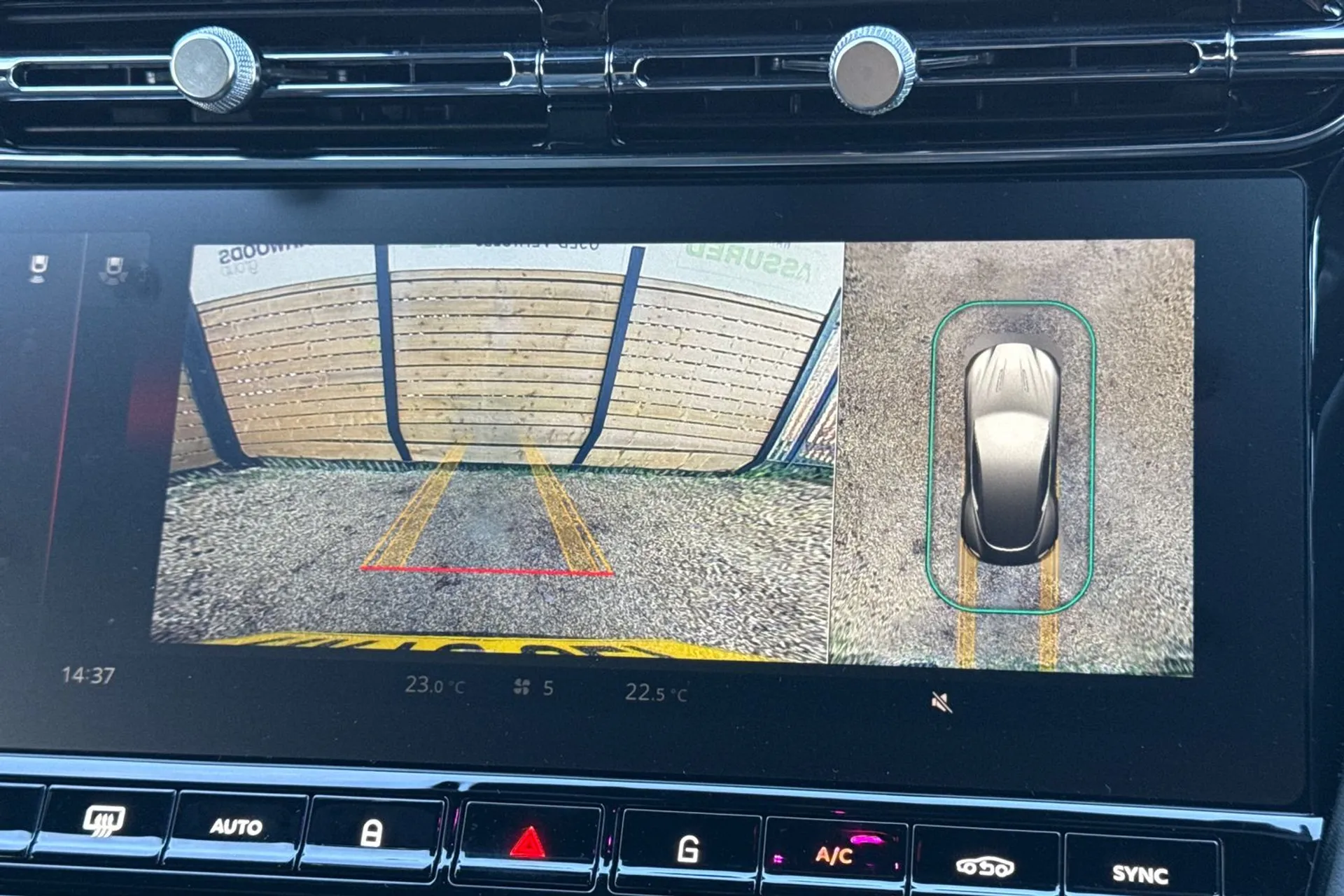 Aston Martin DB12 thumbnail image number 5