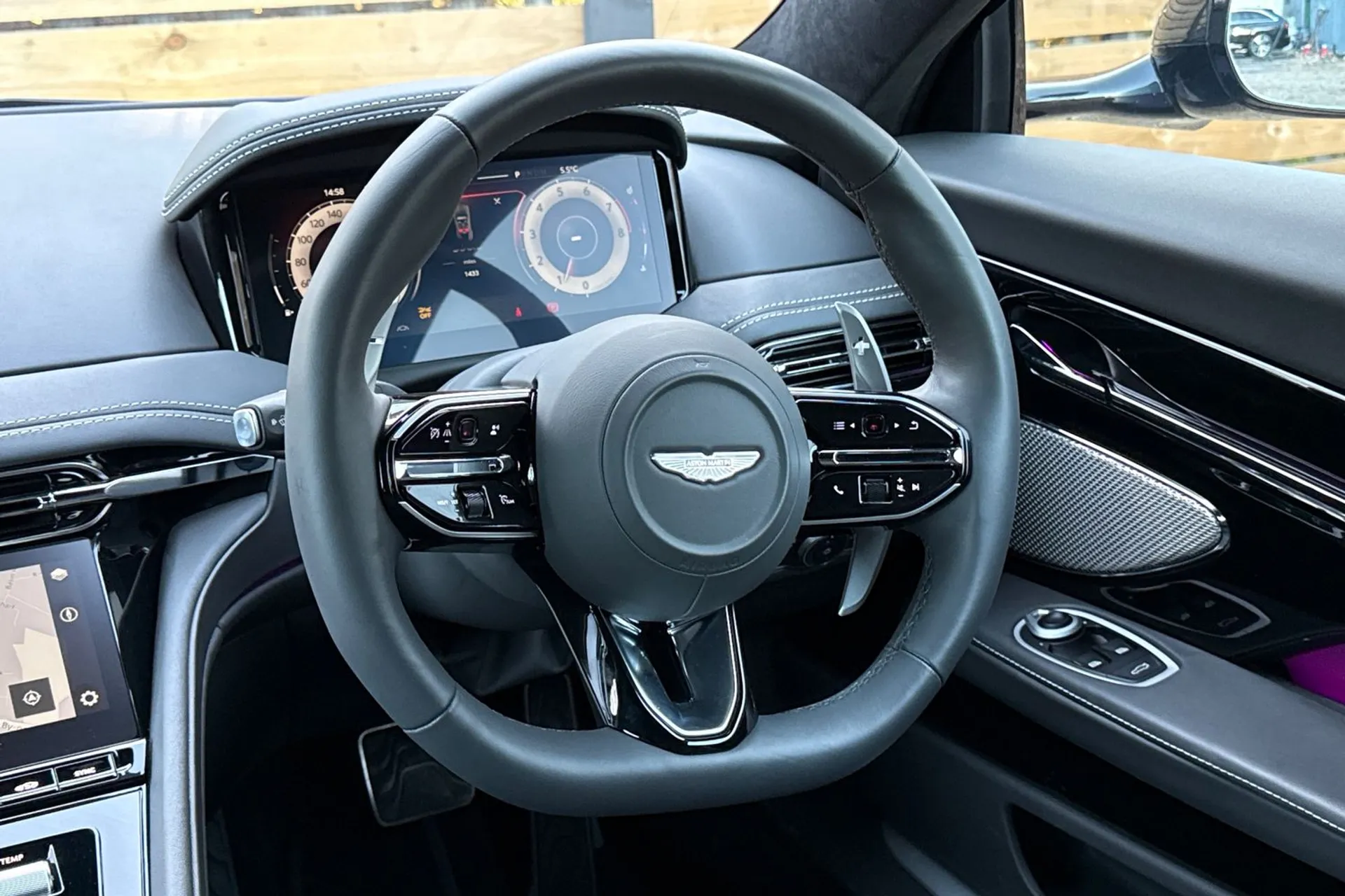 Aston Martin DB12 thumbnail image number 49