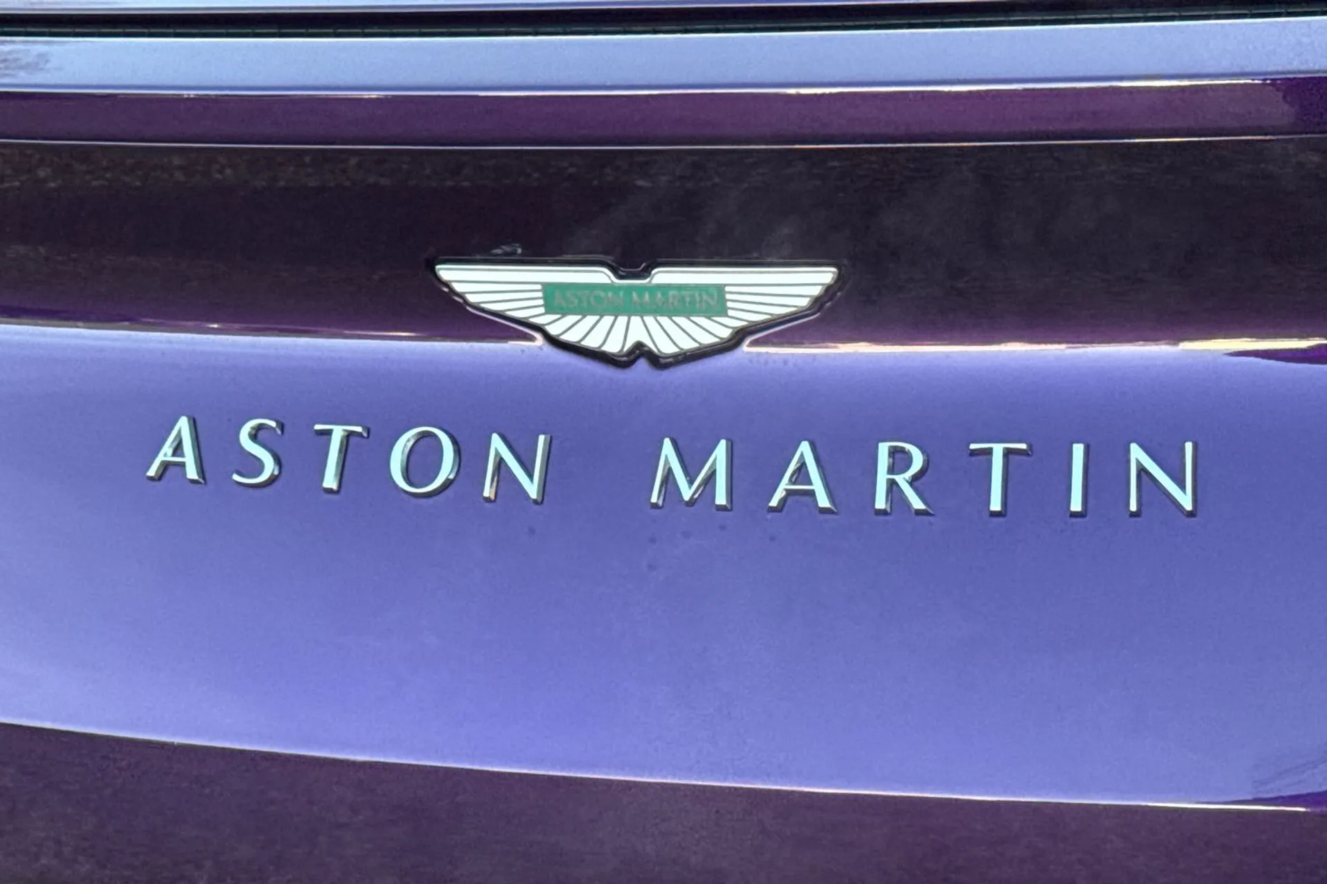 Aston Martin DB12 thumbnail image number 24