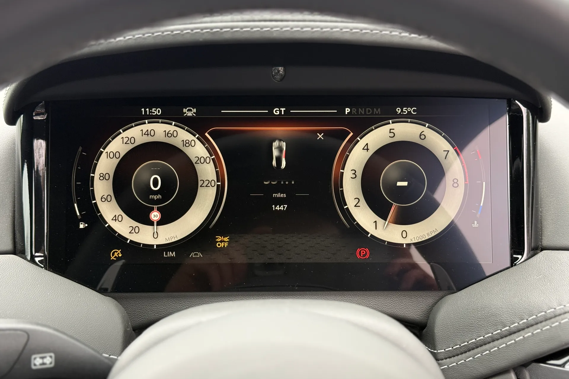 Aston Martin DB12 thumbnail image number 21