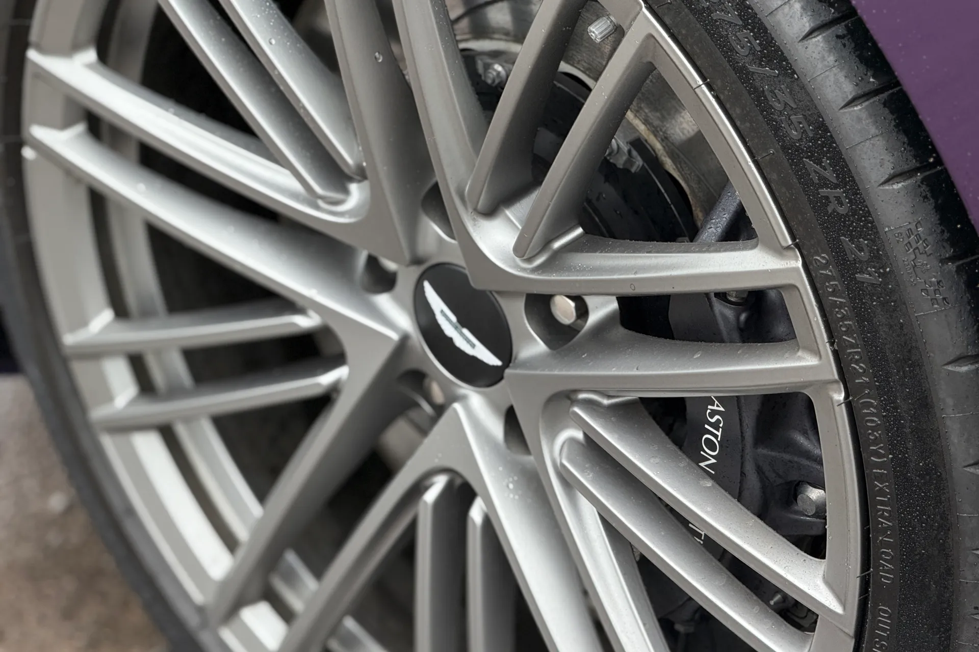 Aston Martin DB12 thumbnail image number 33