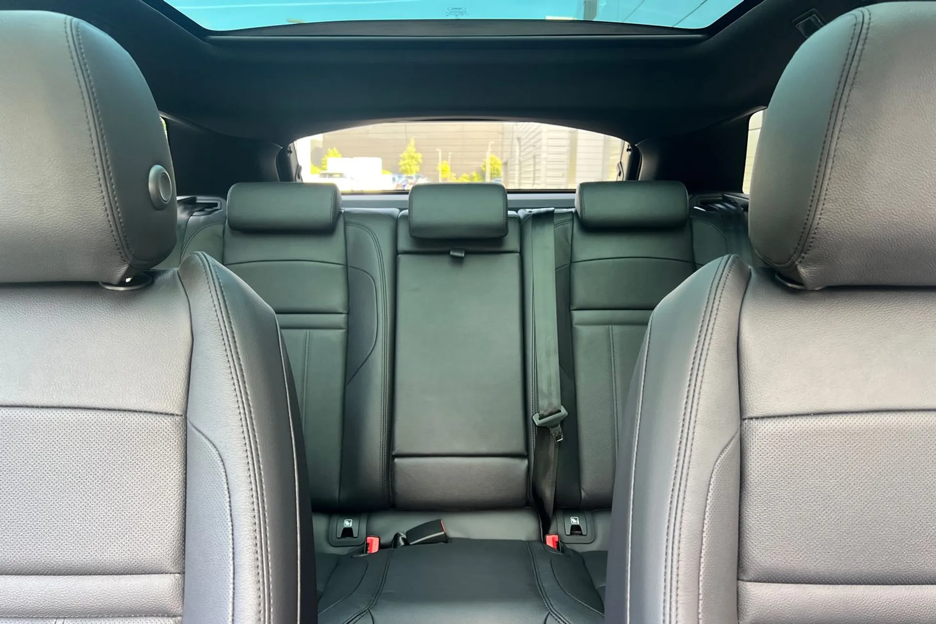 LAND ROVER RANGE ROVER EVOQUE thumbnail image number 35