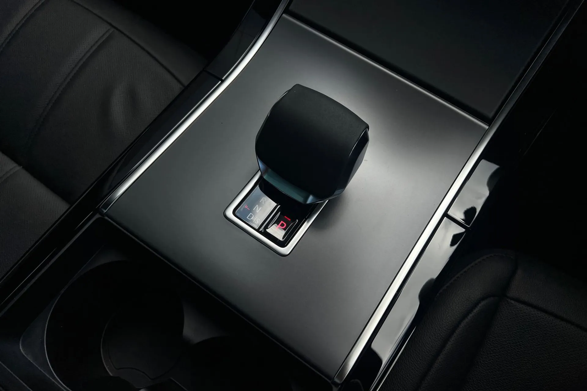 LAND ROVER RANGE ROVER EVOQUE thumbnail image number 24