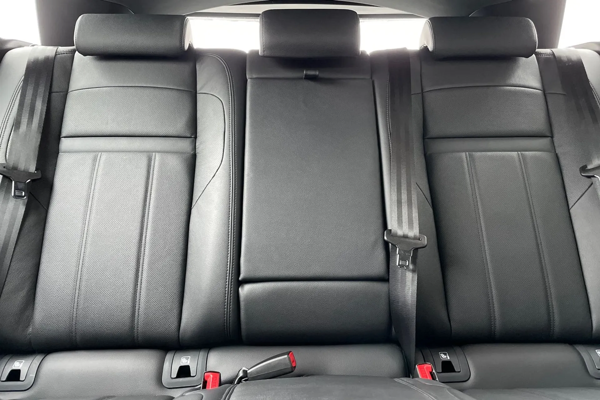 LAND ROVER RANGE ROVER EVOQUE thumbnail image number 40