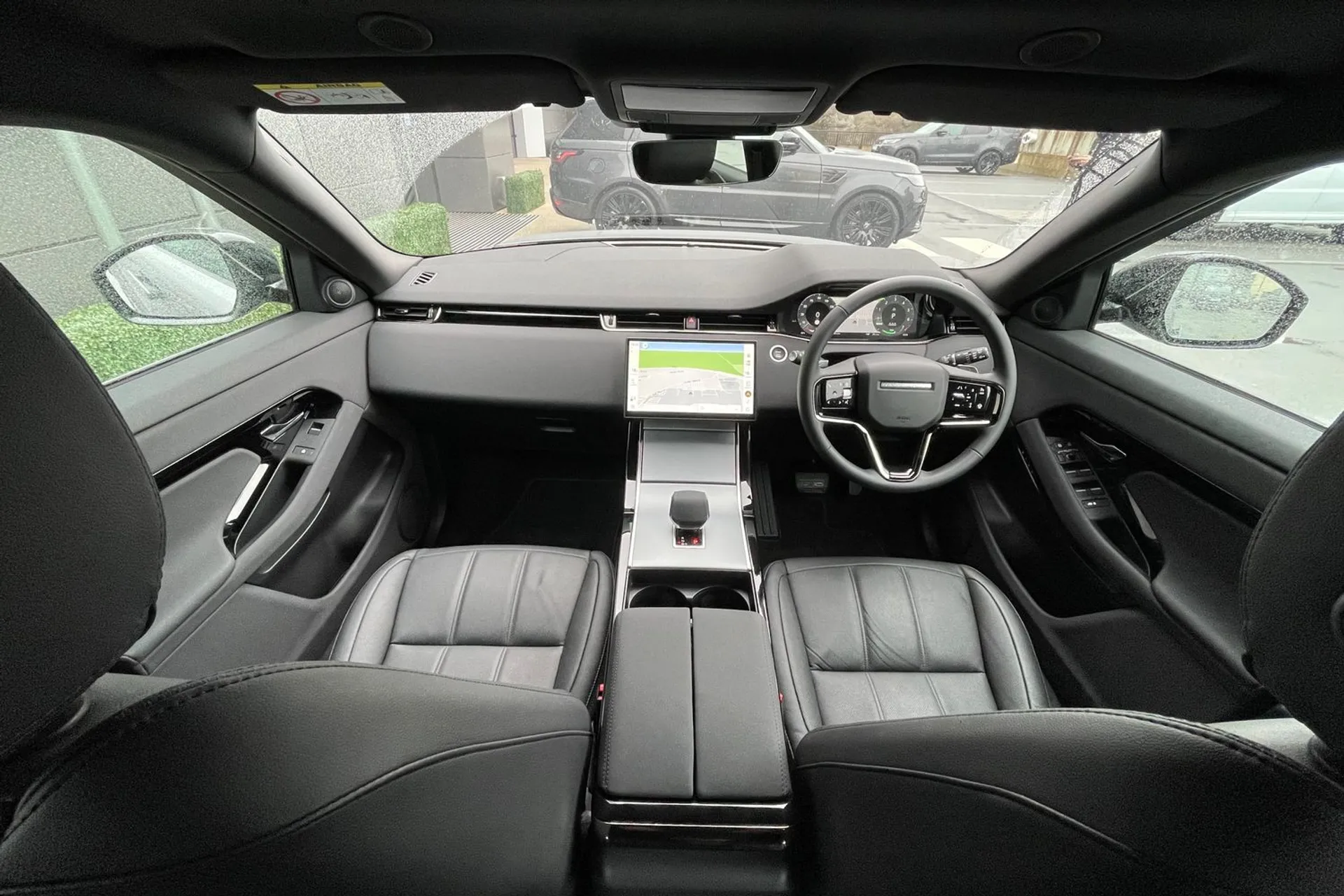 LAND ROVER RANGE ROVER EVOQUE thumbnail image number 3