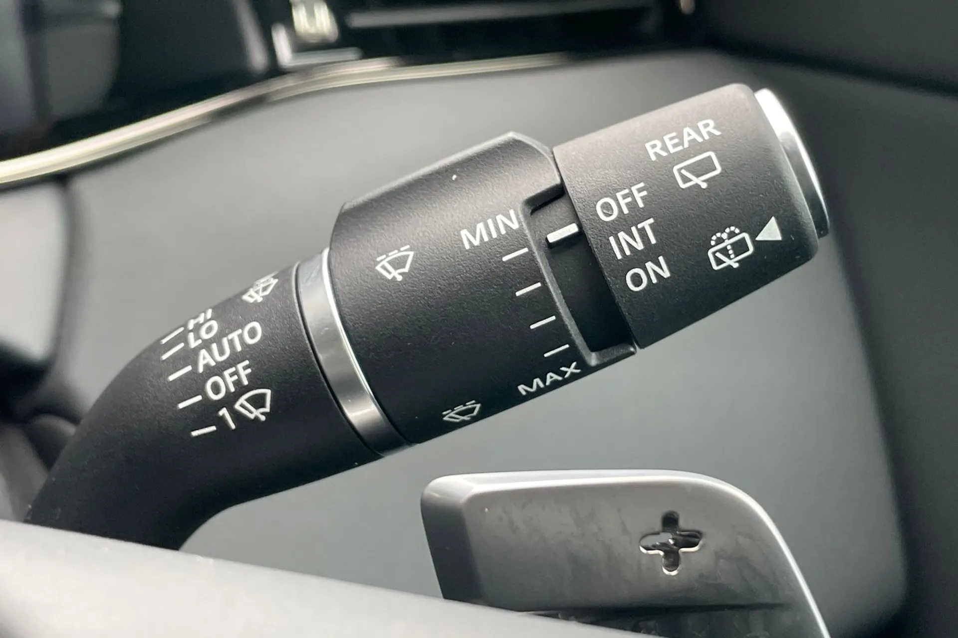 LAND ROVER RANGE ROVER EVOQUE thumbnail image number 64