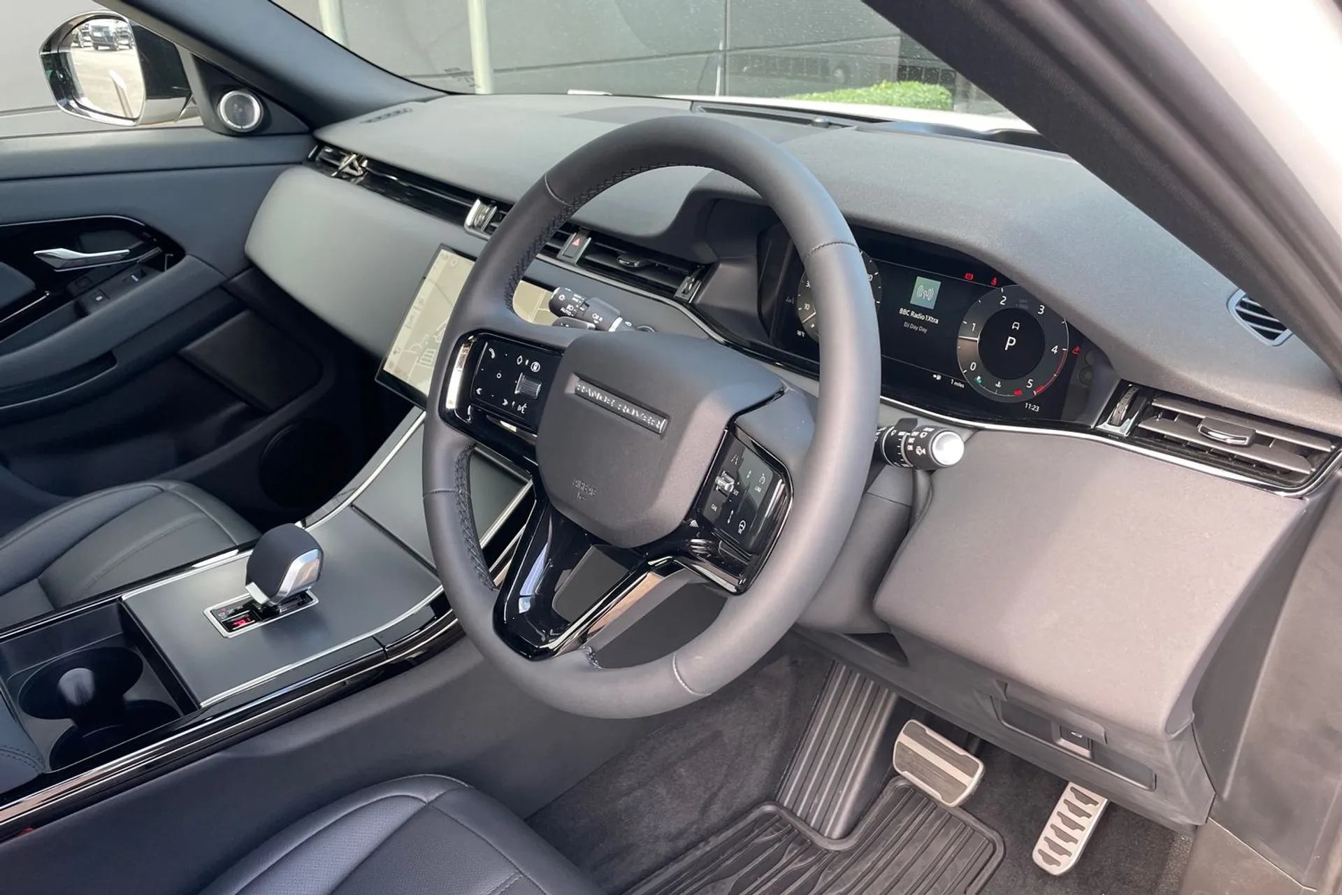 LAND ROVER RANGE ROVER EVOQUE thumbnail image number 20