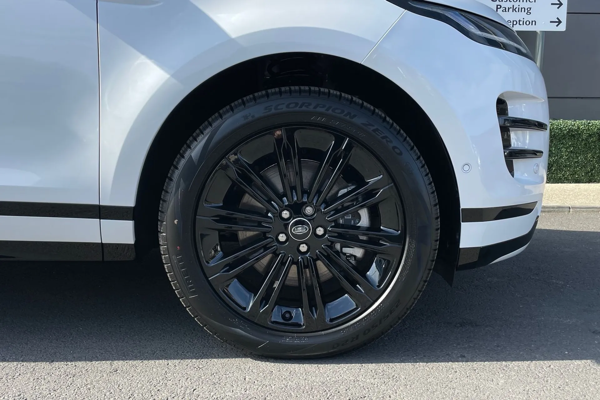 LAND ROVER RANGE ROVER EVOQUE thumbnail image number 28