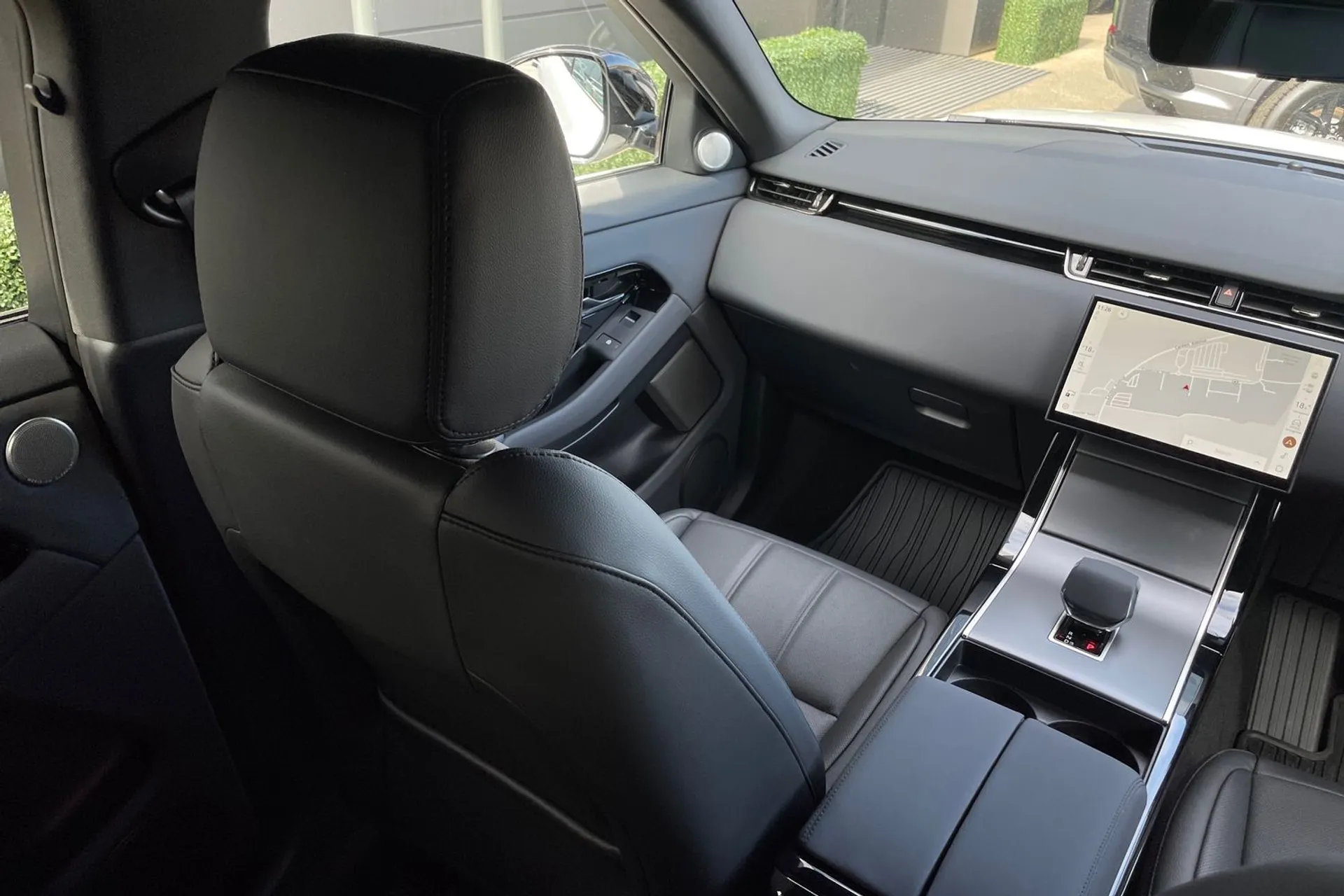 LAND ROVER RANGE ROVER EVOQUE thumbnail image number 45