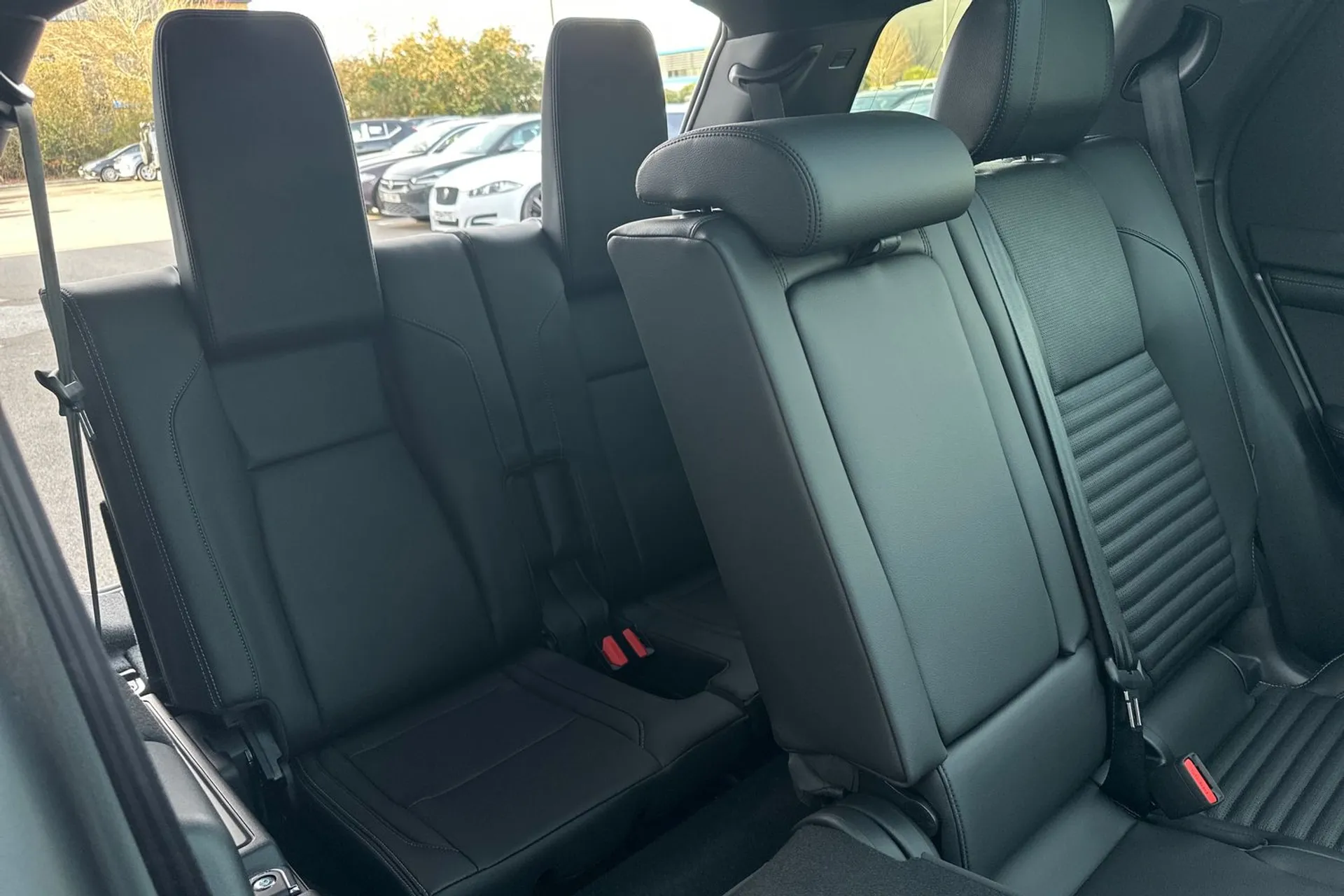 LAND ROVER DISCOVERY SPORT thumbnail image number 34