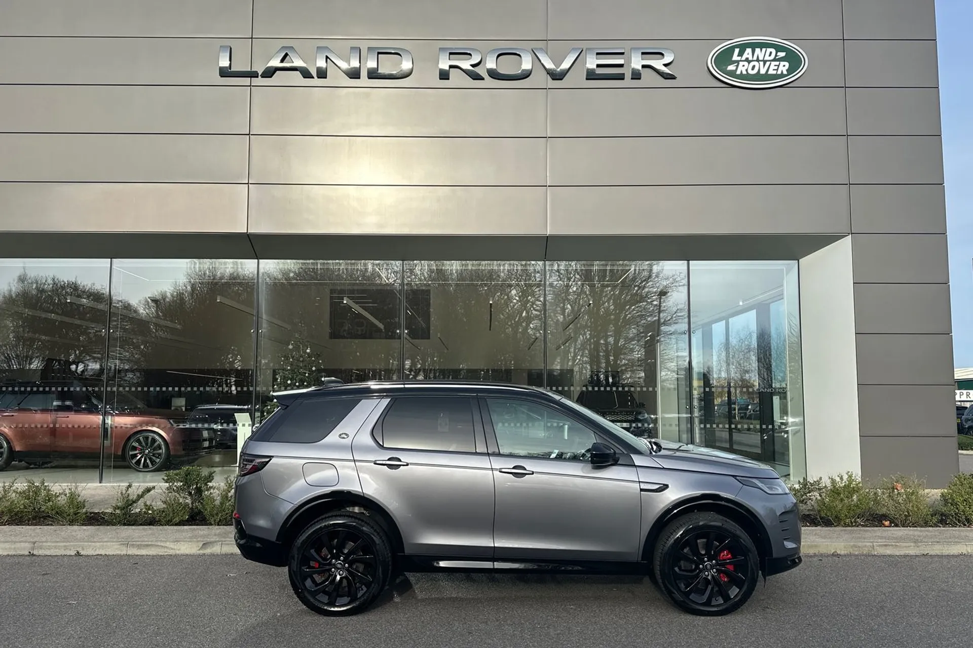 LAND ROVER DISCOVERY SPORT thumbnail image number 2