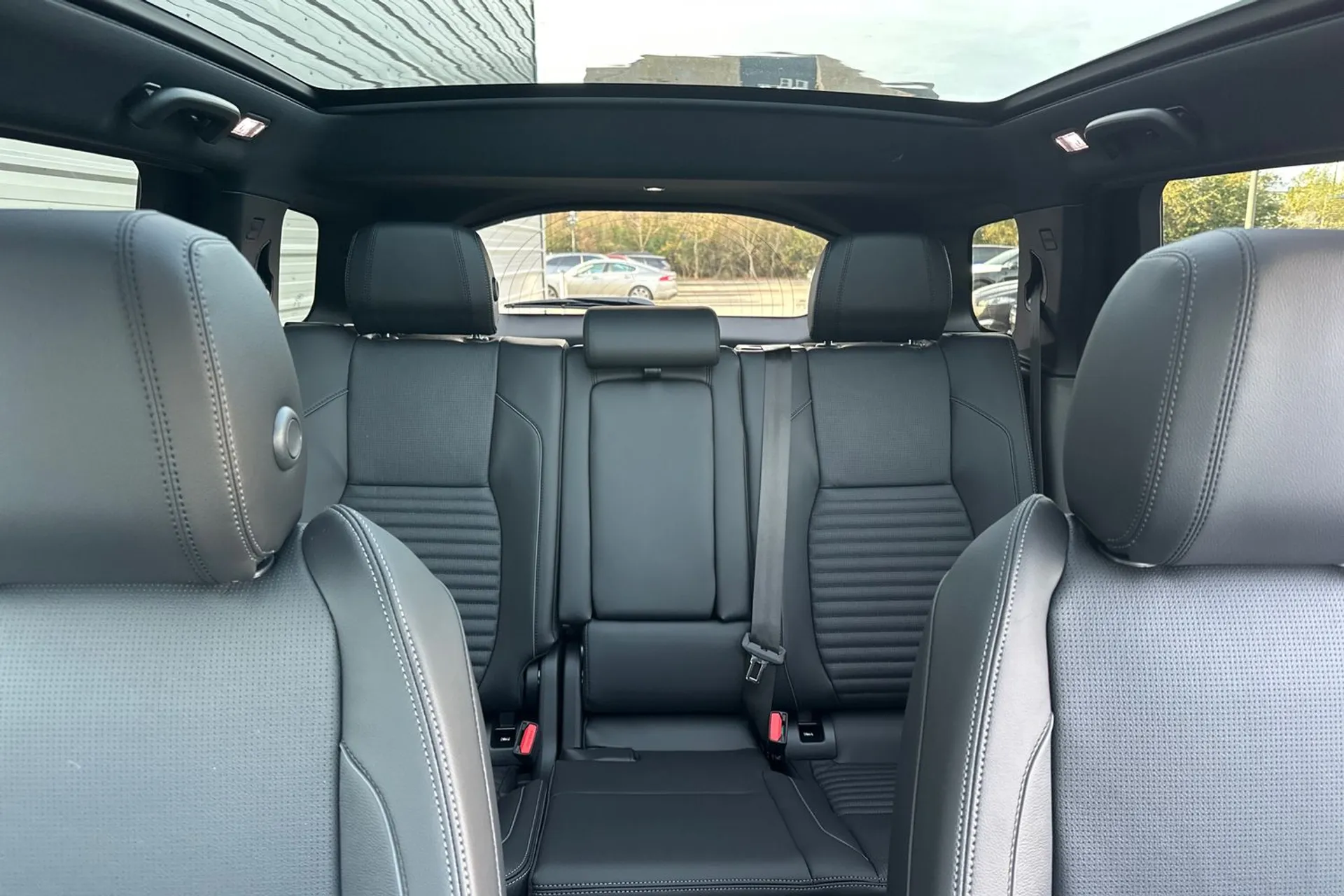 LAND ROVER DISCOVERY SPORT thumbnail image number 22