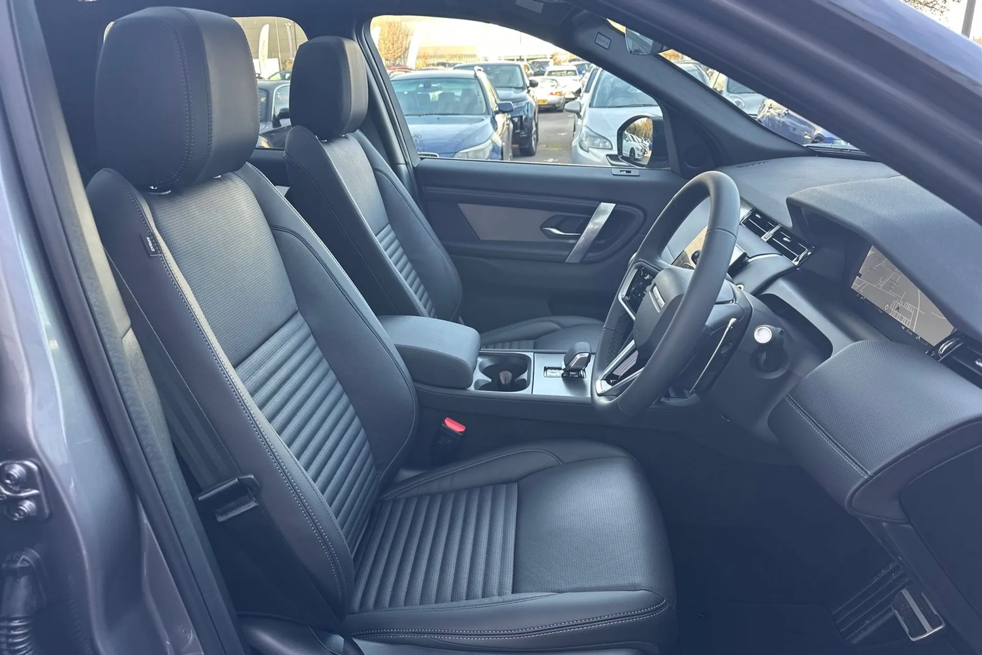 LAND ROVER DISCOVERY SPORT thumbnail image number 40