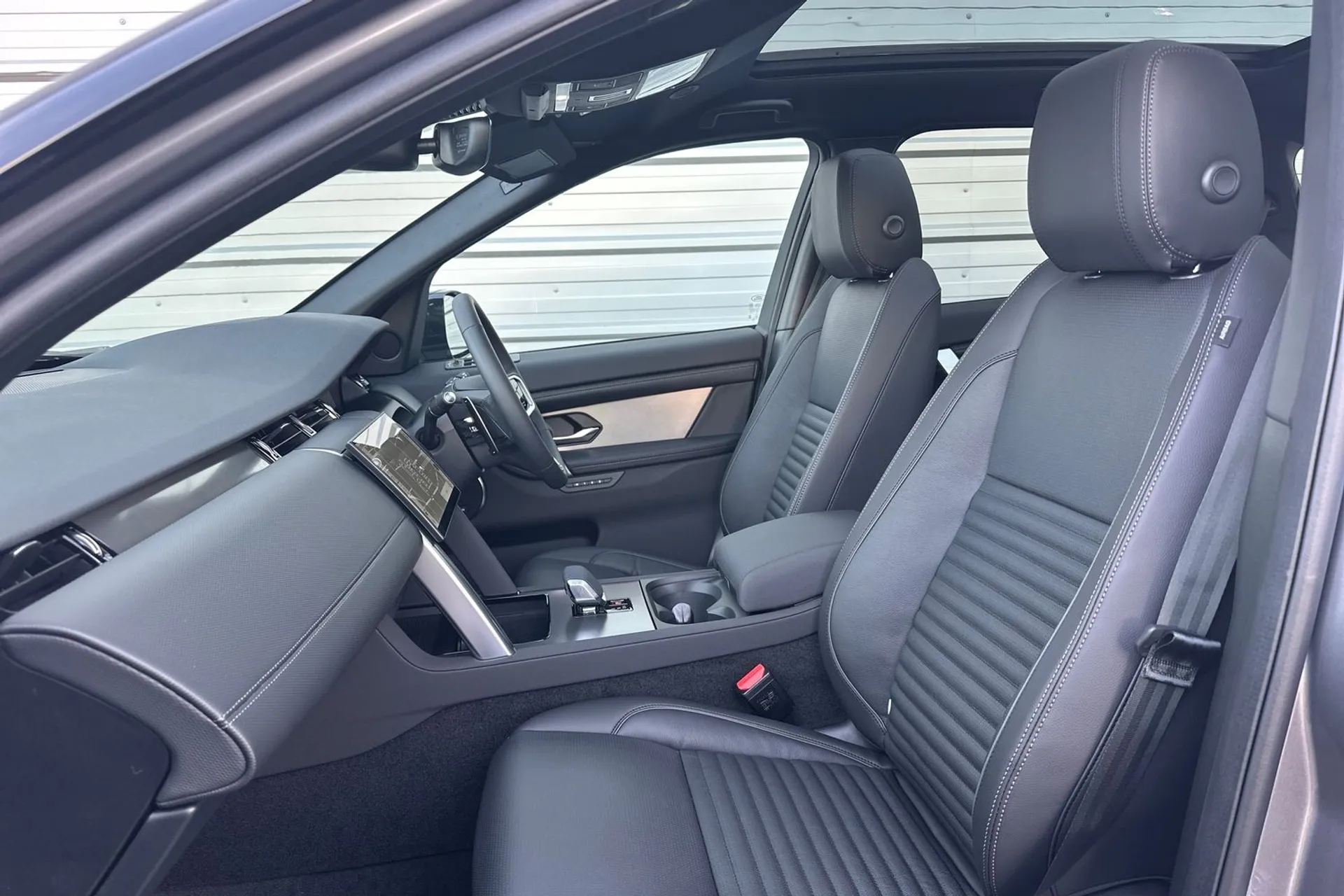 LAND ROVER DISCOVERY SPORT thumbnail image number 42