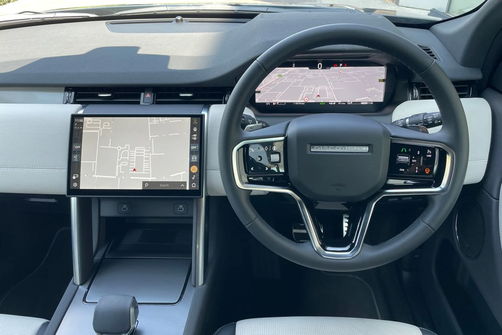 LAND ROVER DISCOVERY SPORT thumbnail image number 18