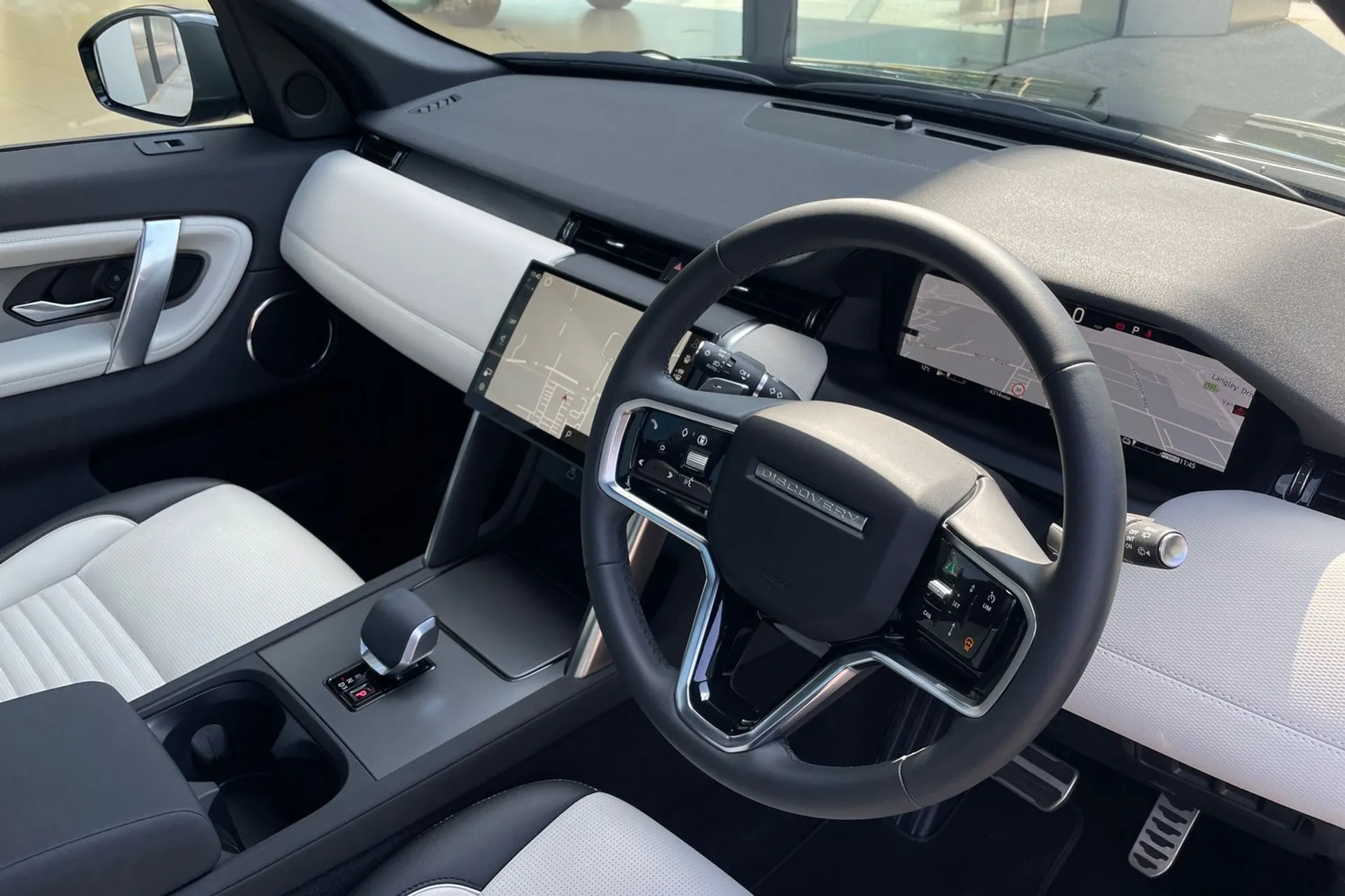 LAND ROVER DISCOVERY SPORT thumbnail image number 43