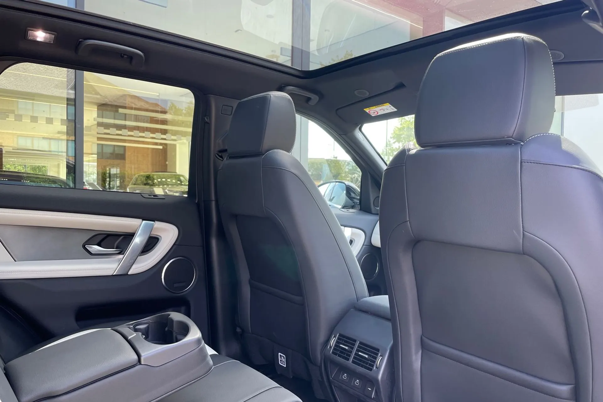 LAND ROVER DISCOVERY SPORT thumbnail image number 35