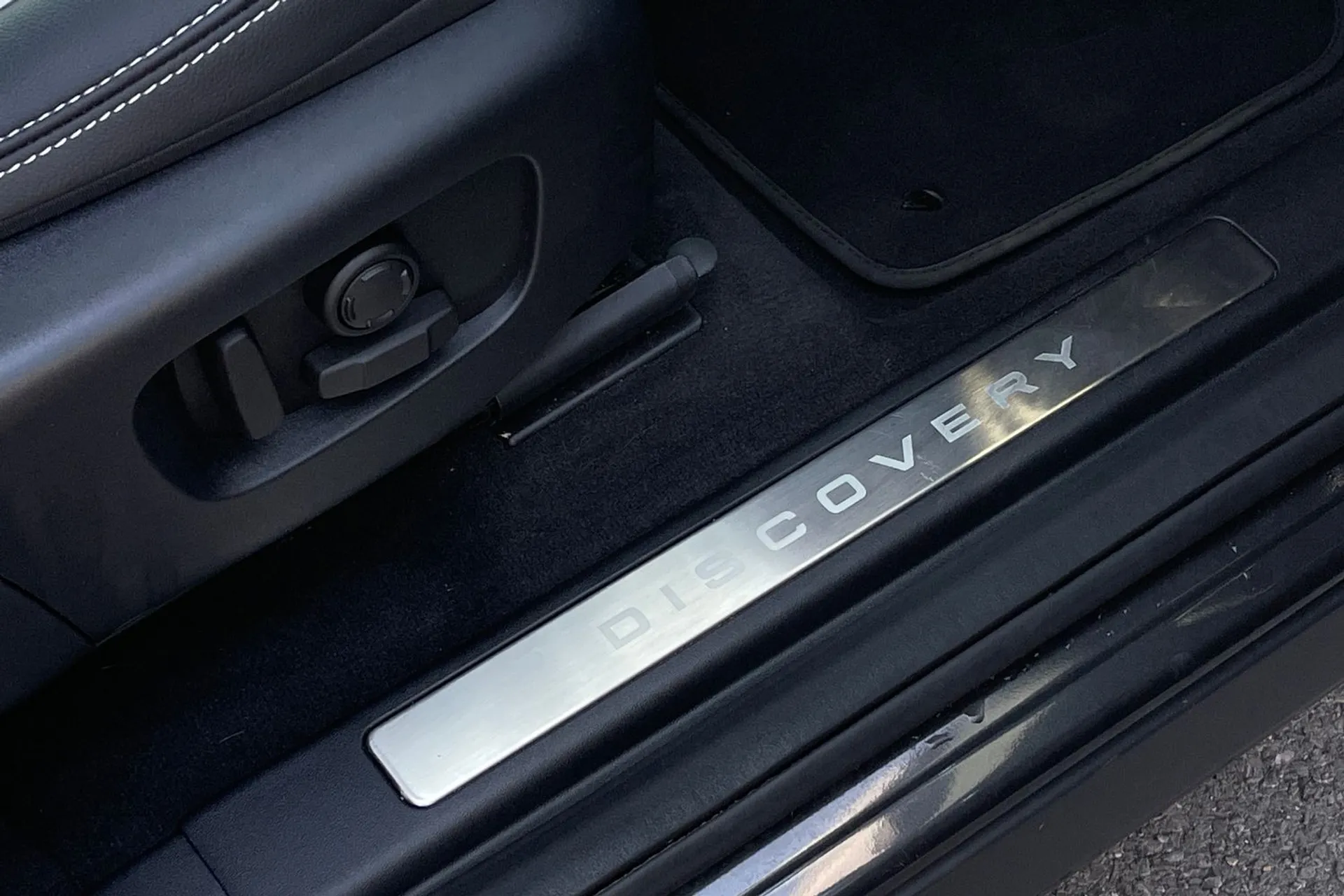 LAND ROVER DISCOVERY SPORT thumbnail image number 21