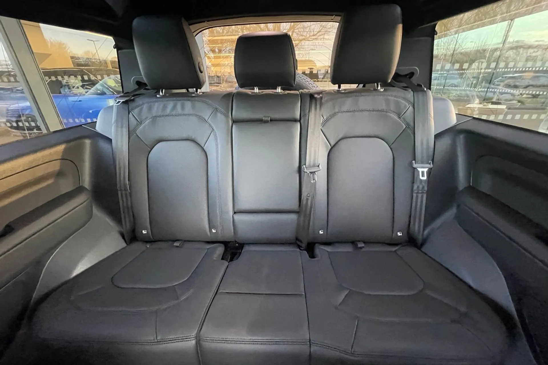 LAND ROVER DEFENDER thumbnail image number 11