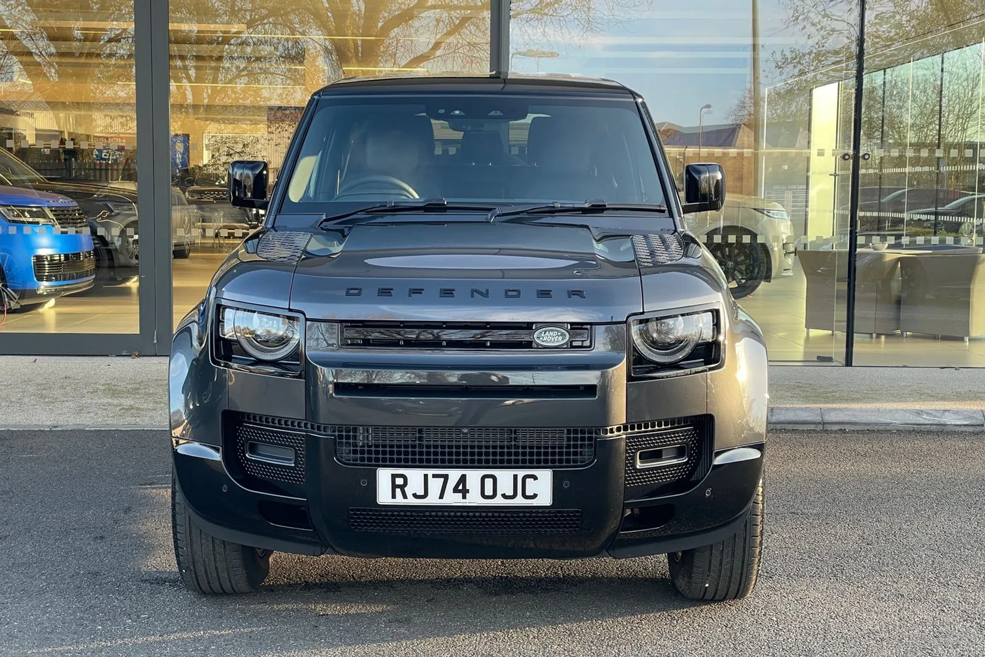 LAND ROVER DEFENDER thumbnail image number 6