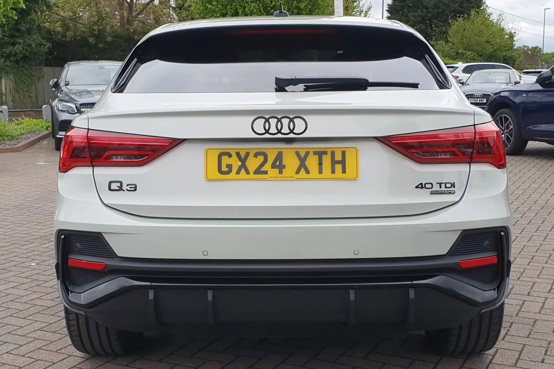 Audi Q3 thumbnail image number 5